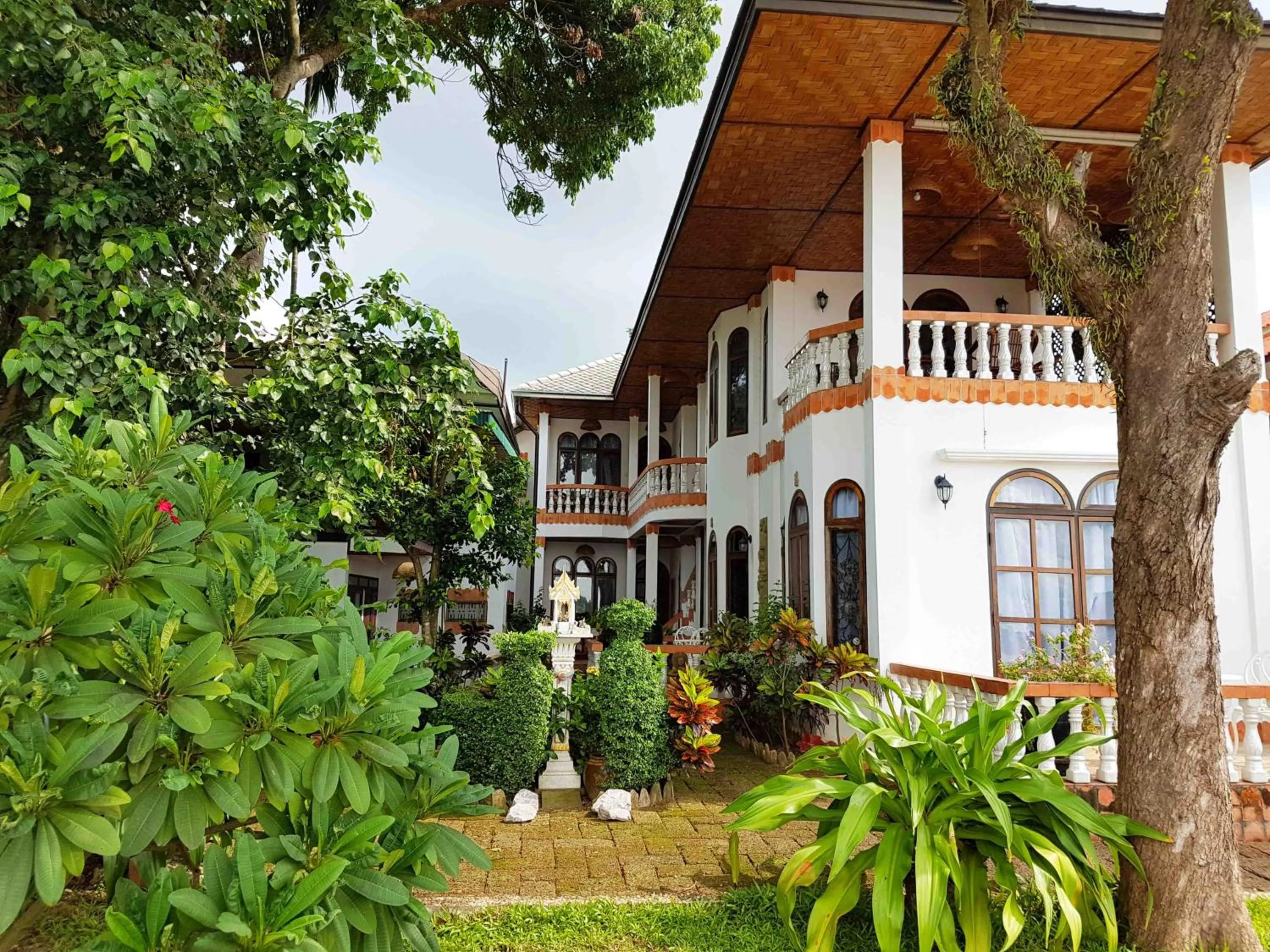 Facade/entrance in Mut Mee Garden Guest House