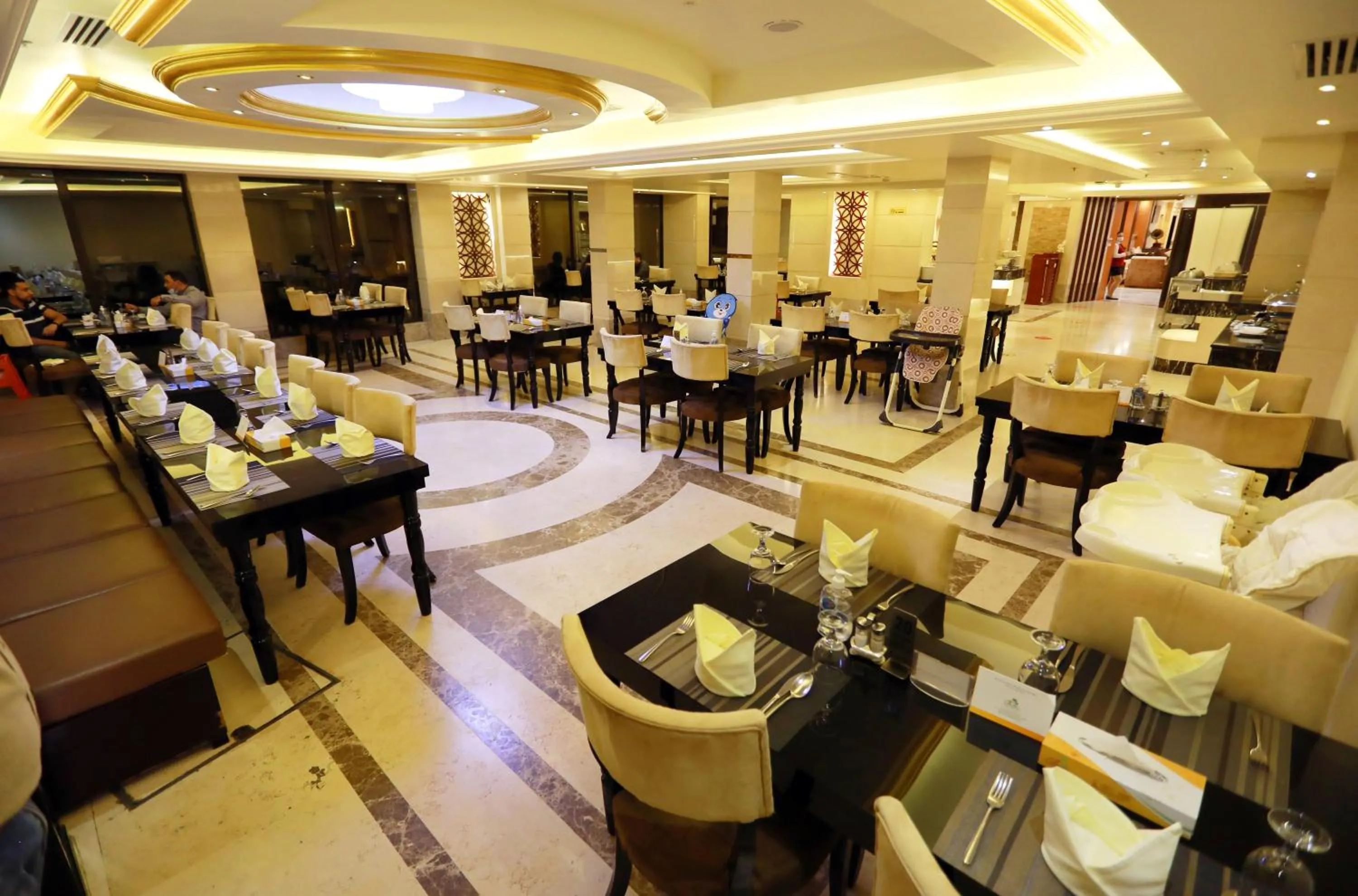 Restaurant/places to eat in Ras Al Khaimah Hotel