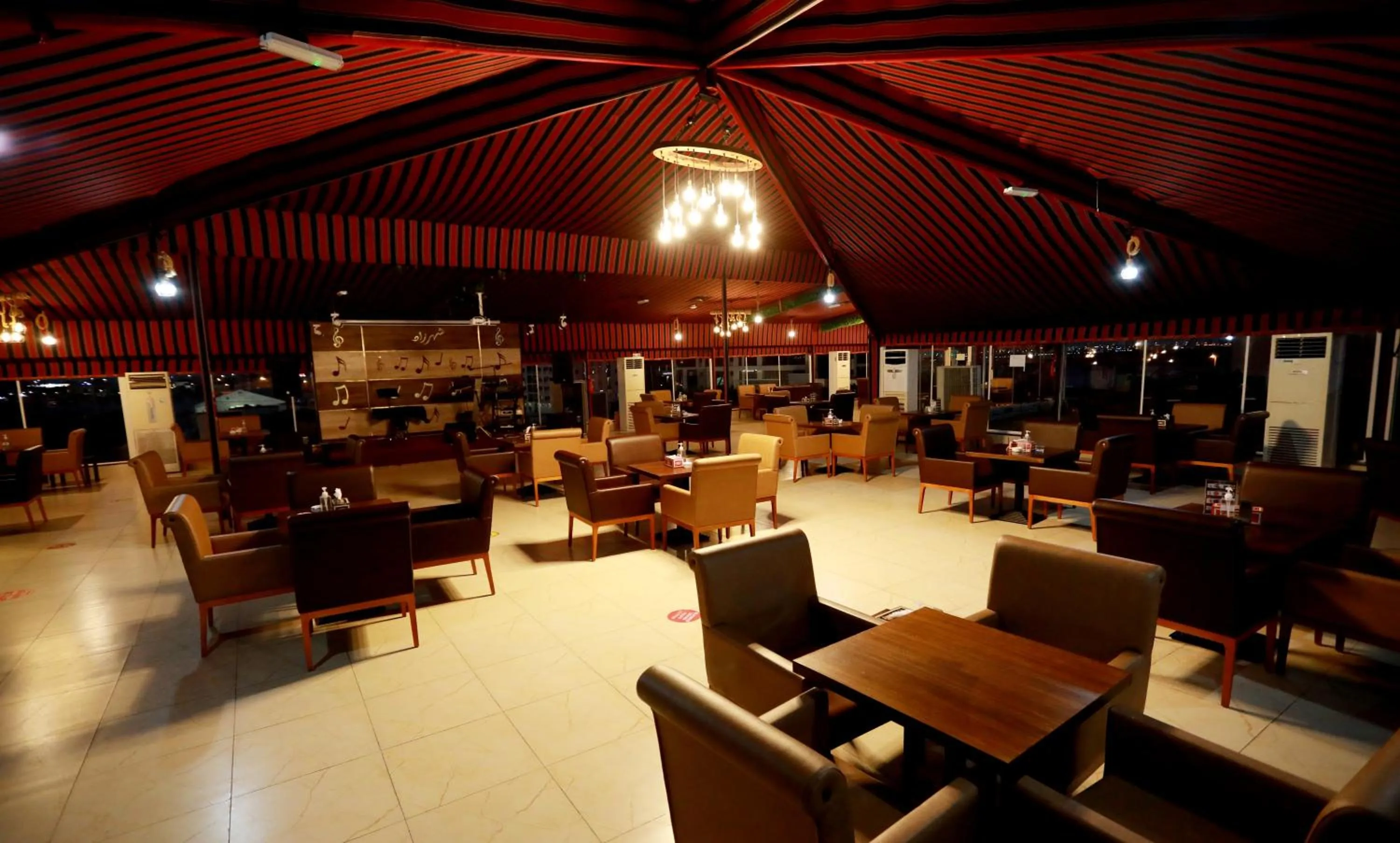 Restaurant/places to eat in Ras Al Khaimah Hotel