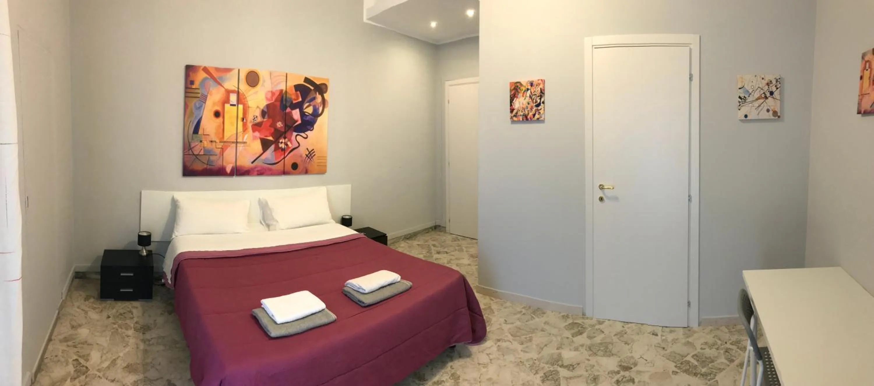 Bed in ROOM 110 BARI -guesthouse-