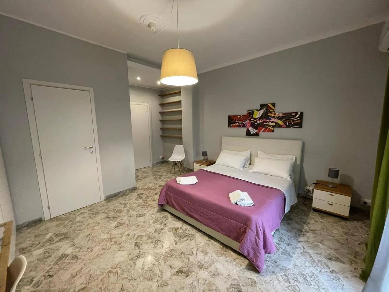 Bed in ROOM 110 BARI -guesthouse-