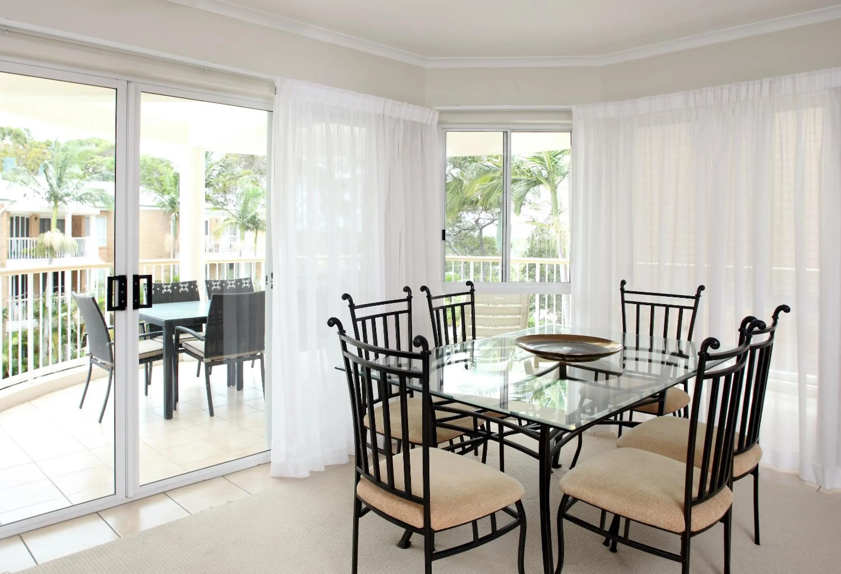 Dining area in Serenity Apartments Noosa