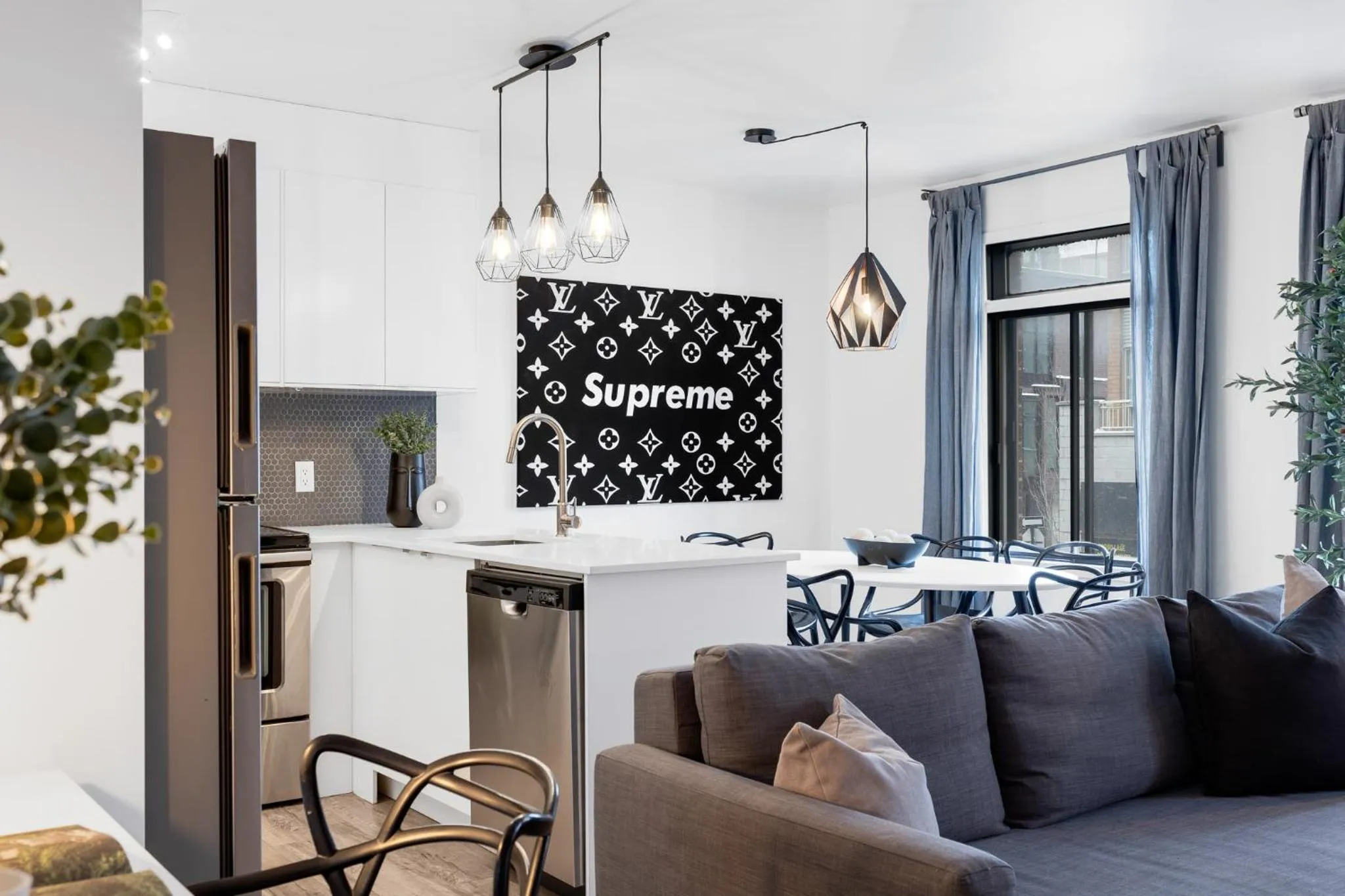 Kitchen or kitchenette in LiV MTL Urban