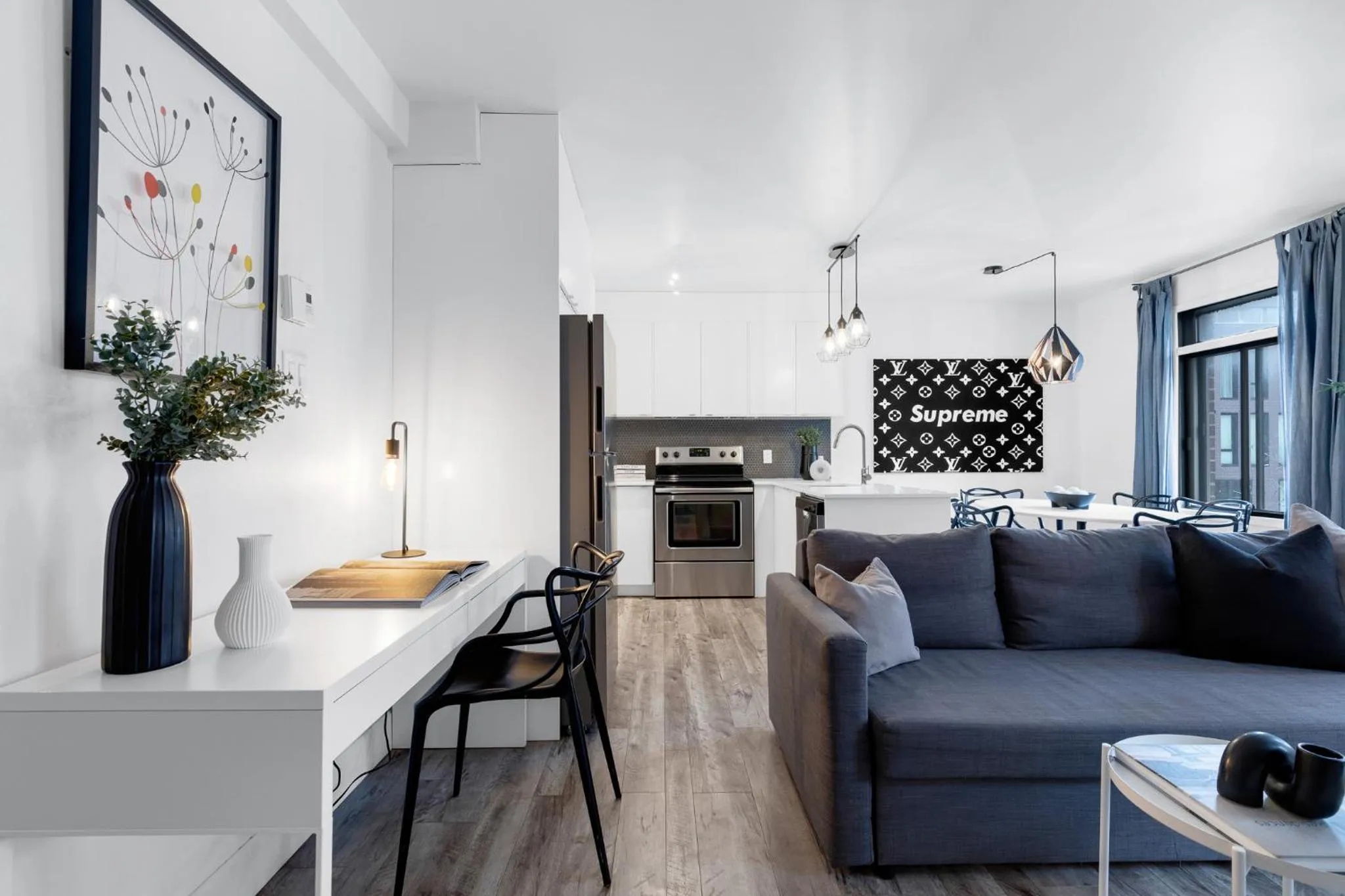 Kitchen or kitchenette in LiV MTL Urban