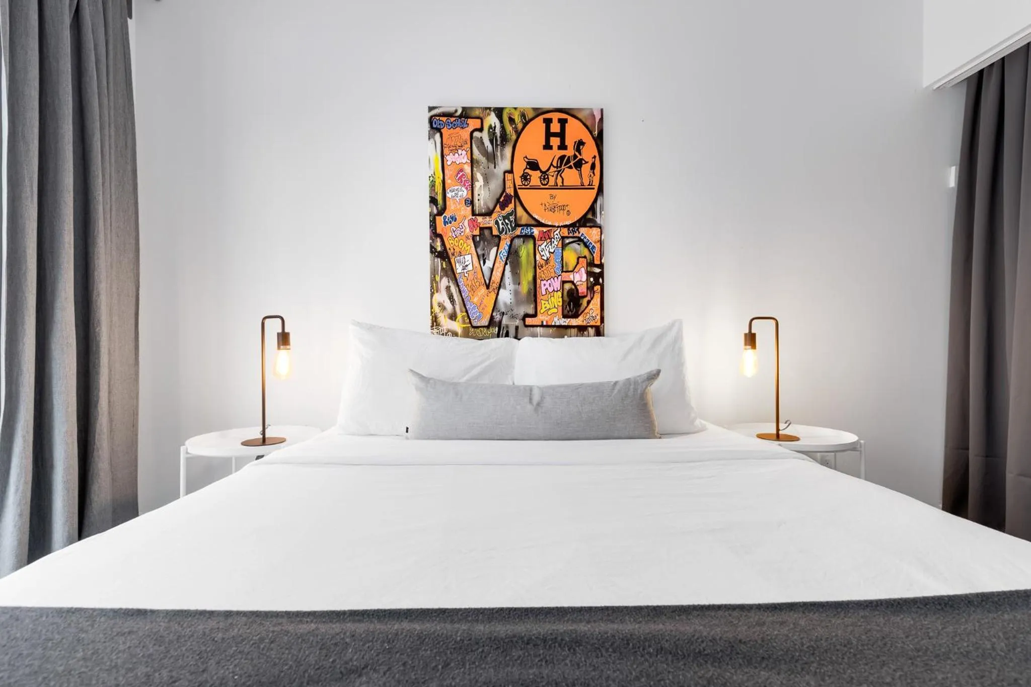 Bed in LiV MTL Urban