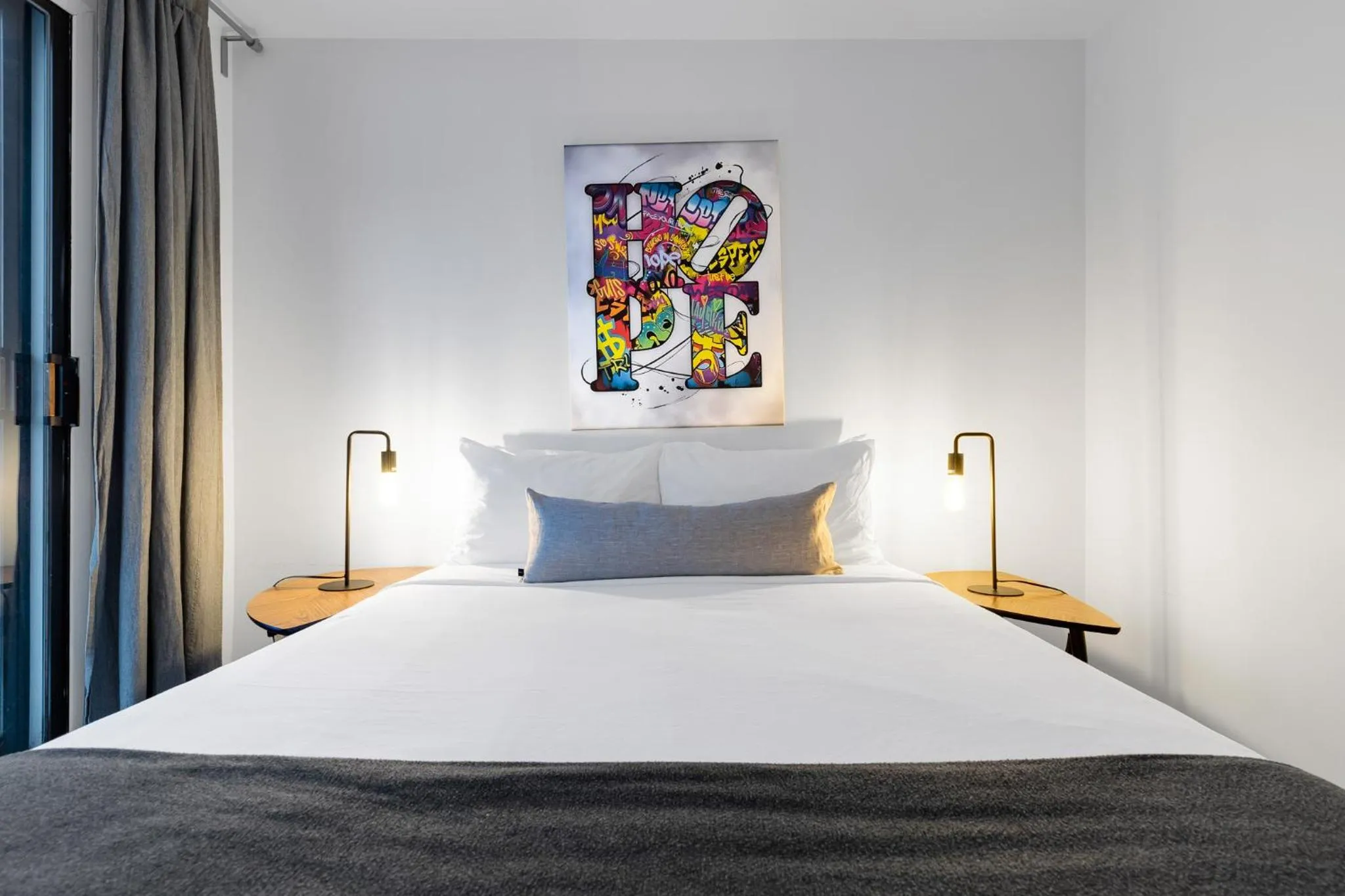 Bed in LiV MTL Urban