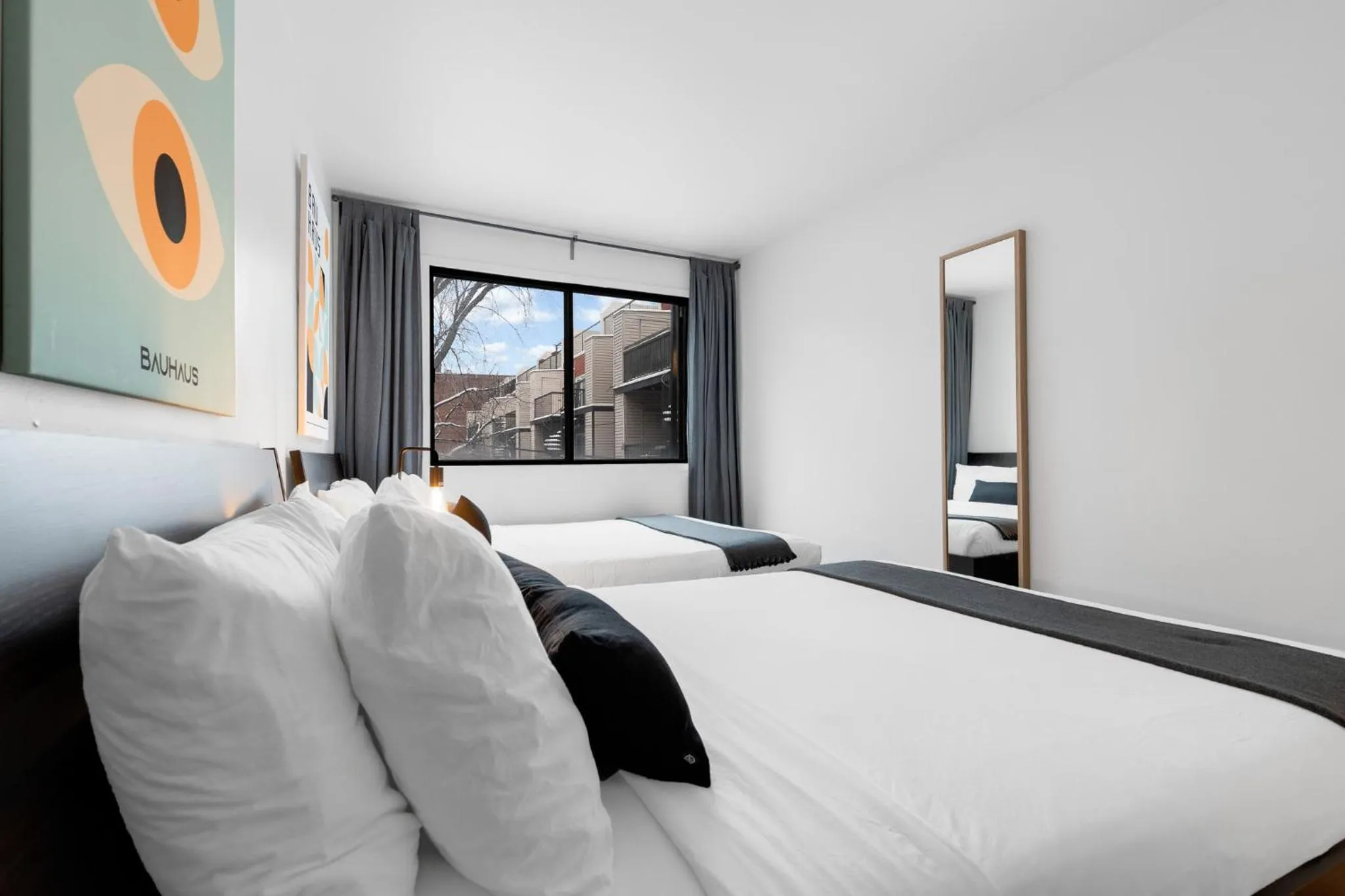 Bed in LiV MTL Urban