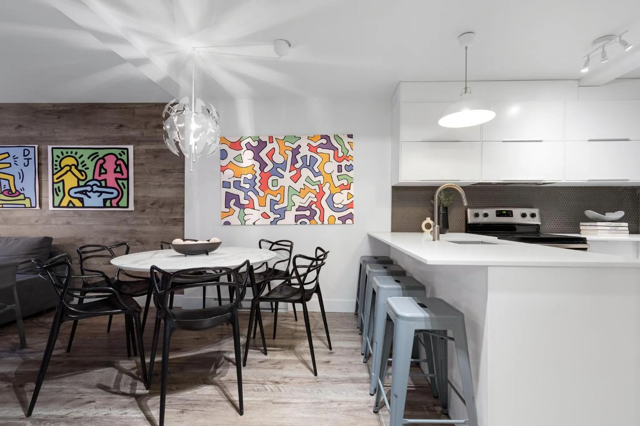 Kitchen or kitchenette in LiV MTL Urban