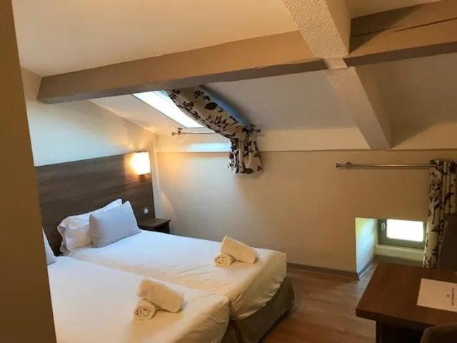 Bedroom, Bed in La Bastide de Sanilhac