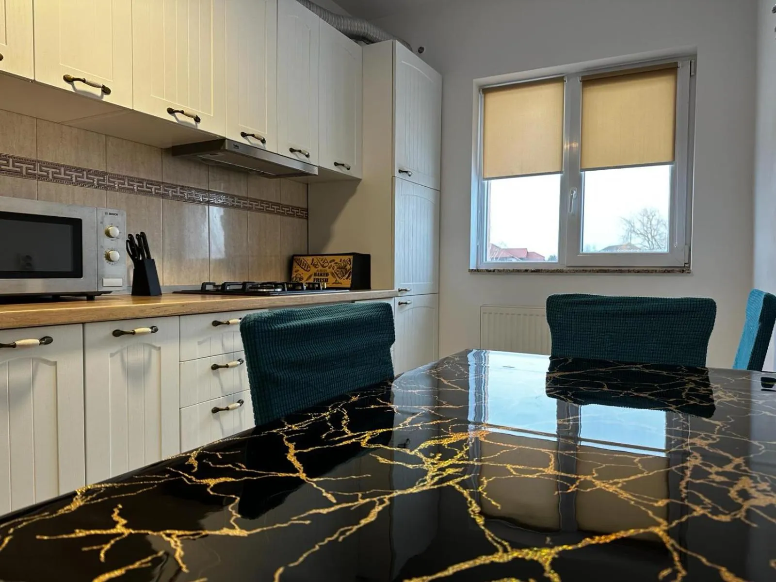 kitchen in Best Apartment Suceava