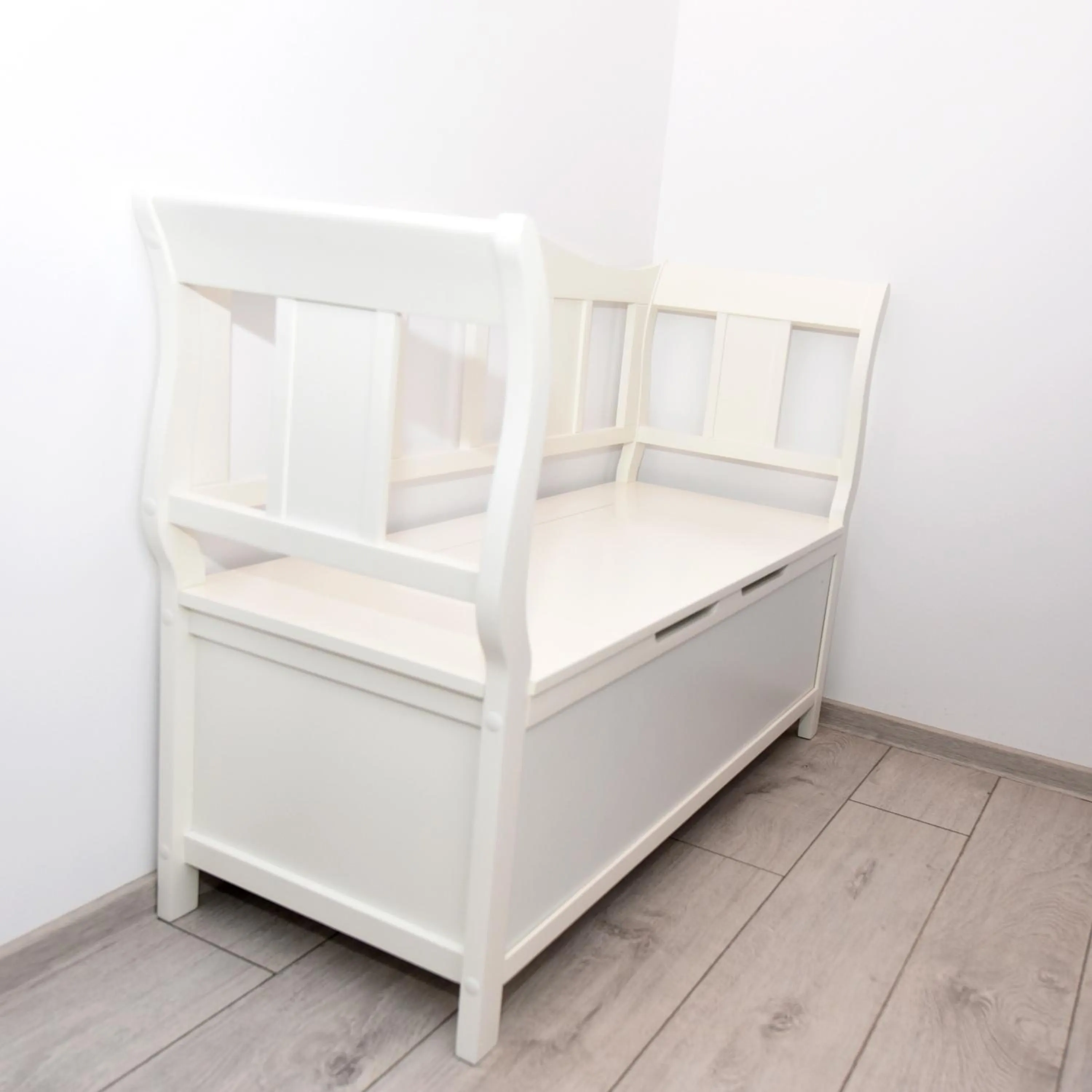 Decorative detail, Bed in Best Apartment Suceava