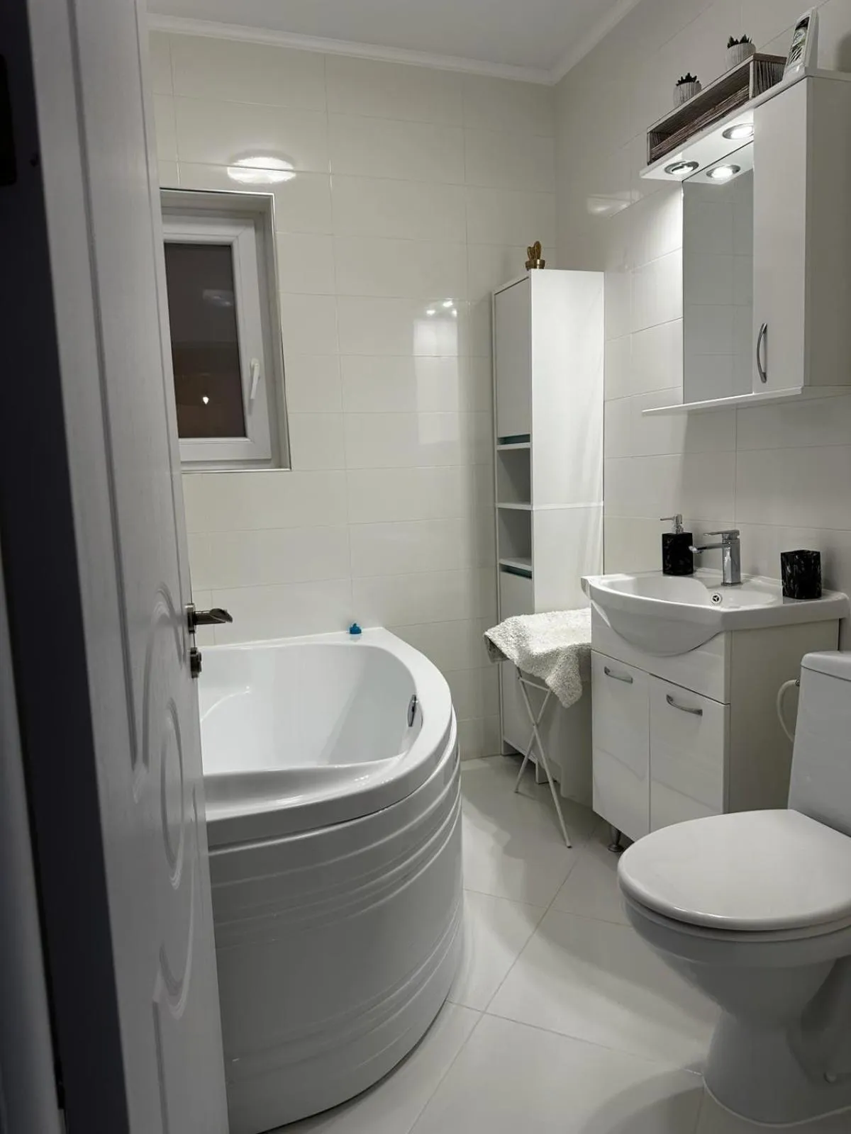 Bathroom in Best Apartment Suceava