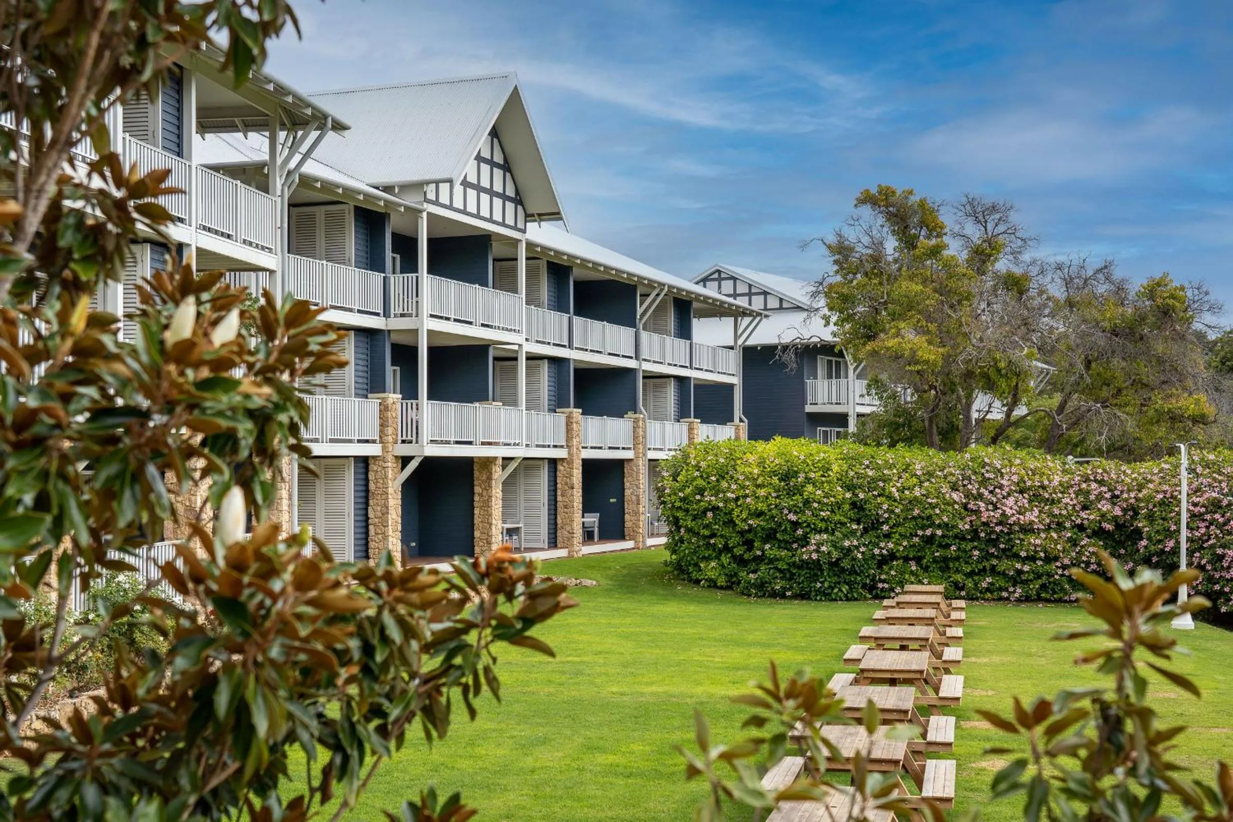 Property building in Seashells Yallingup