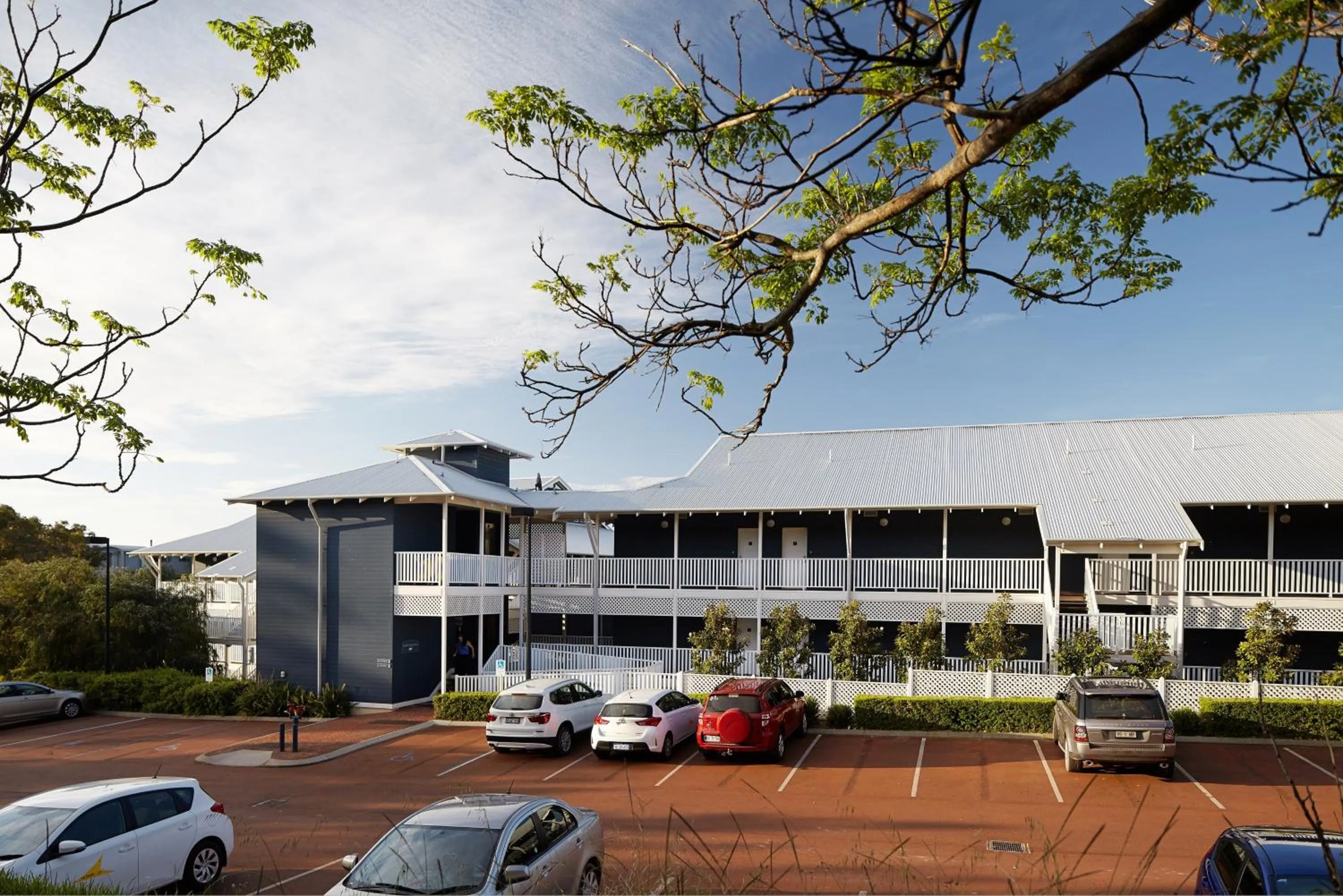 Facade/entrance in Seashells Yallingup