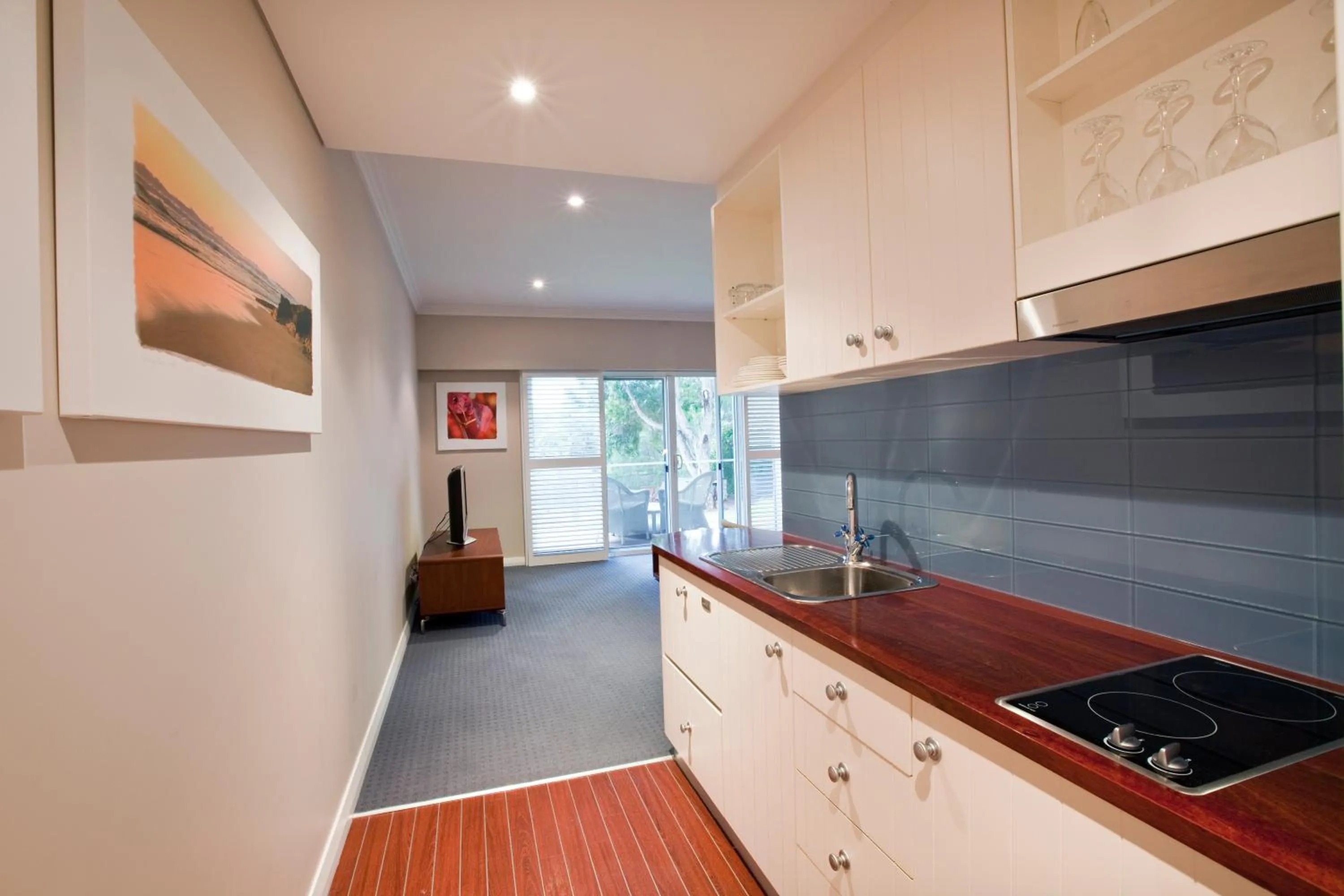 Kitchen or kitchenette in Seashells Yallingup