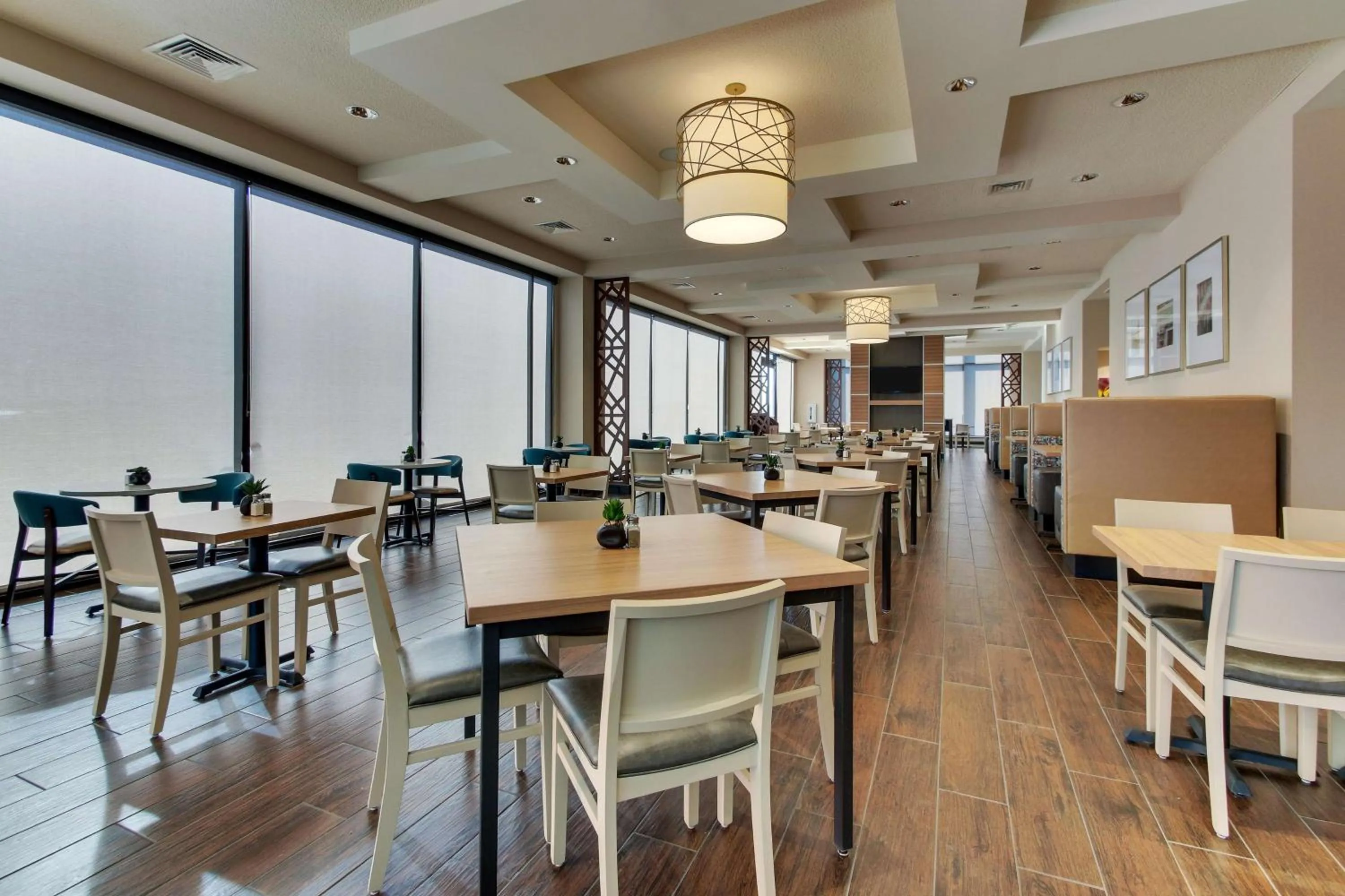 Breakfast in Drury Plaza Hotel Nashville Downtown