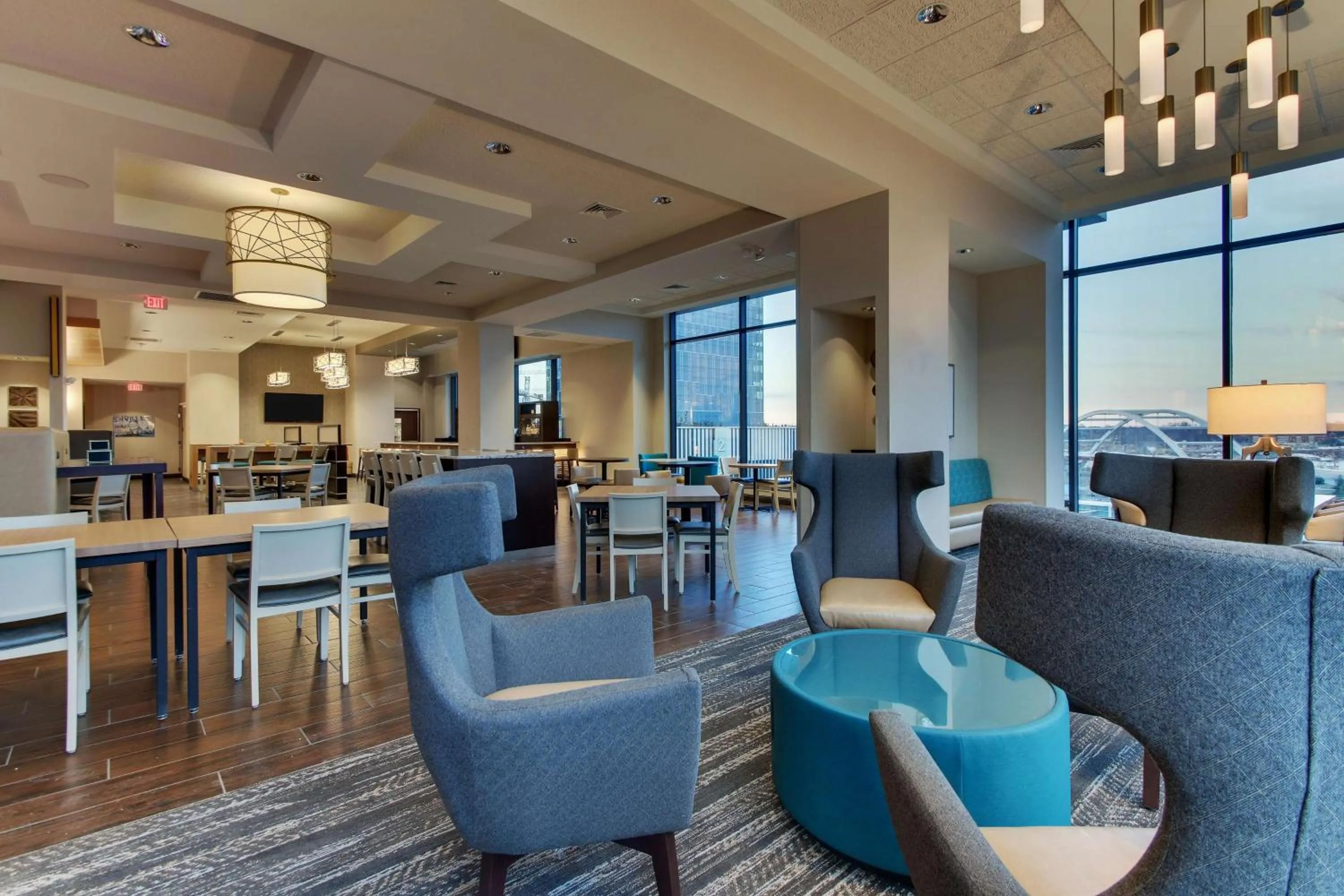 Lounge or bar in Drury Plaza Hotel Nashville Downtown