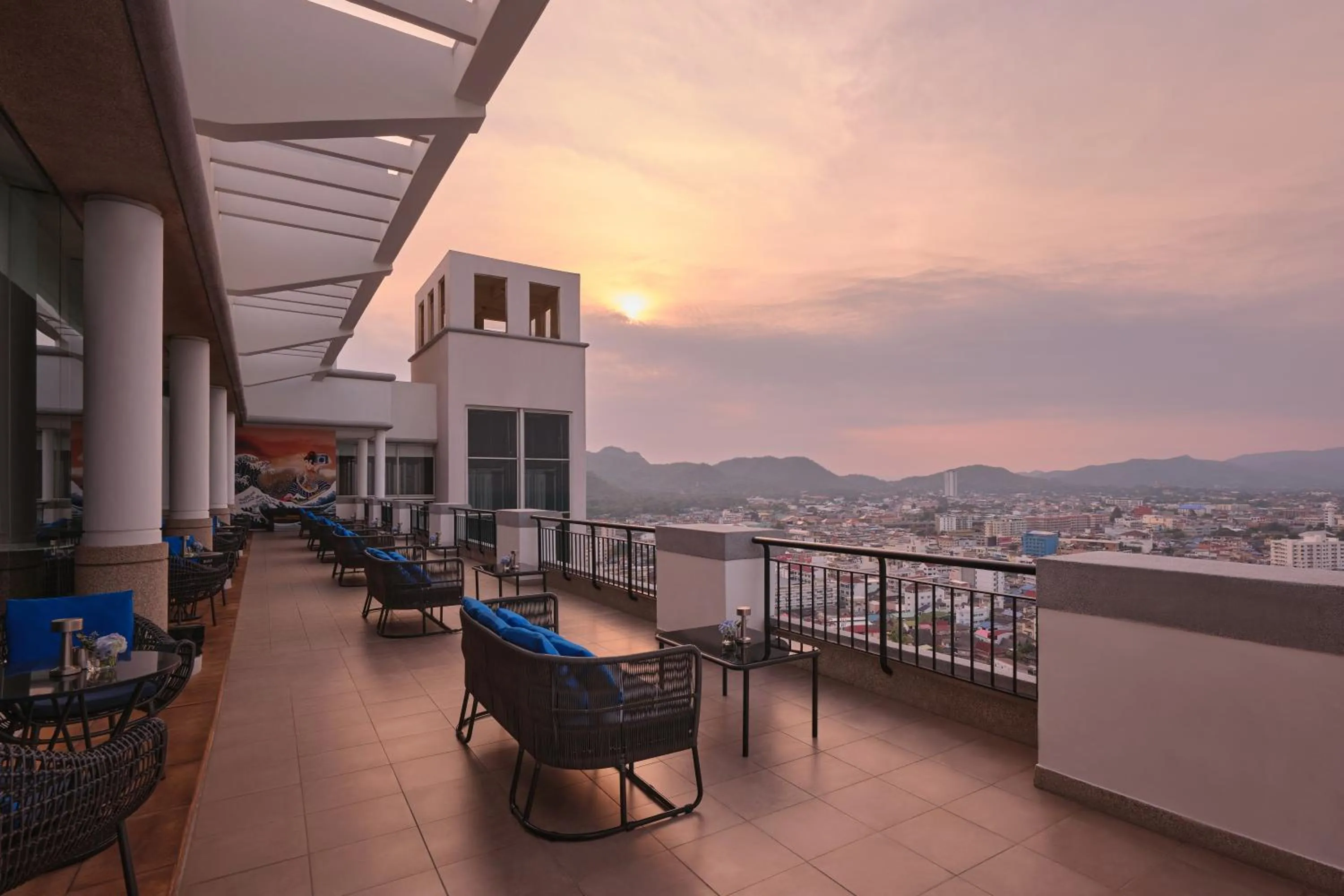 Restaurant/places to eat in Hilton Hua Hin Resort & Spa