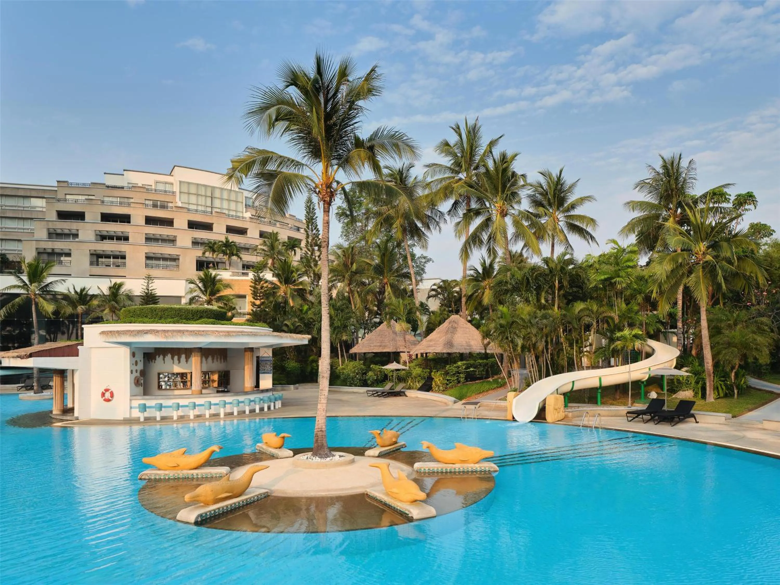 Pool view in Hilton Hua Hin Resort & Spa