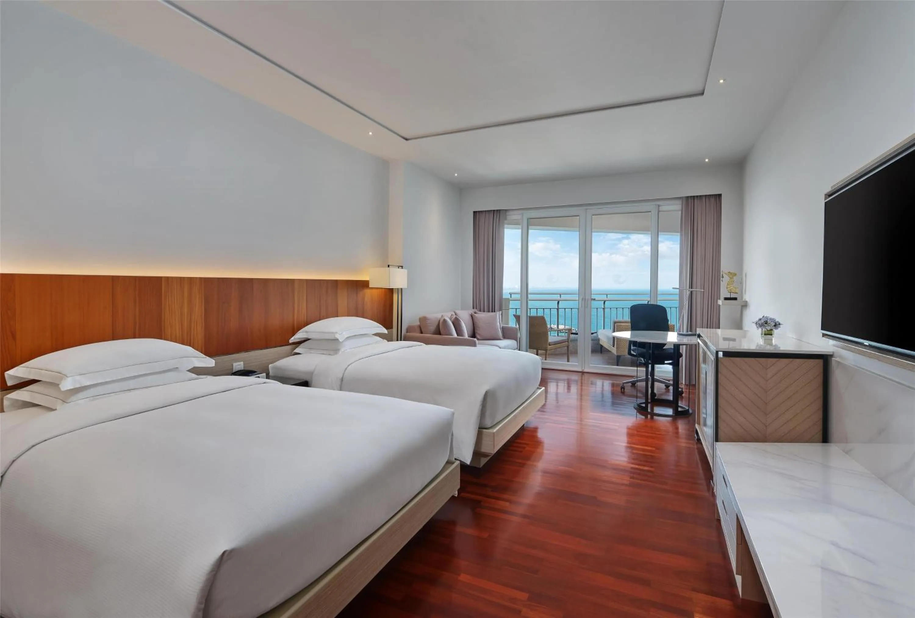 Bed in Hilton Hua Hin Resort & Spa