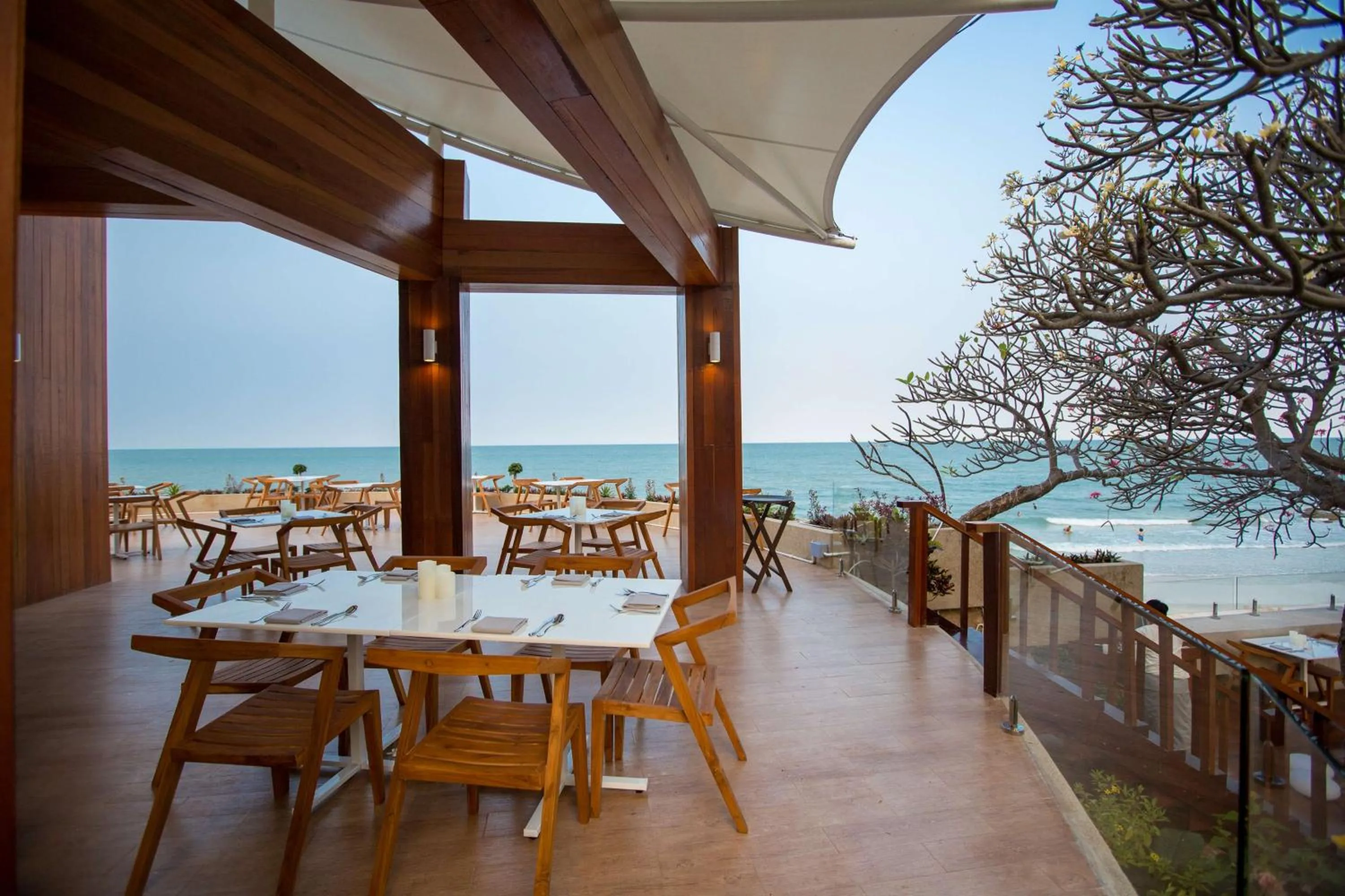 Restaurant/places to eat in Hilton Hua Hin Resort & Spa