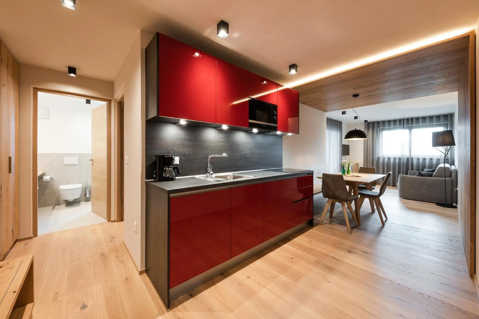 Kitchen or kitchenette in Aparthotel Abiná Lana Höhe