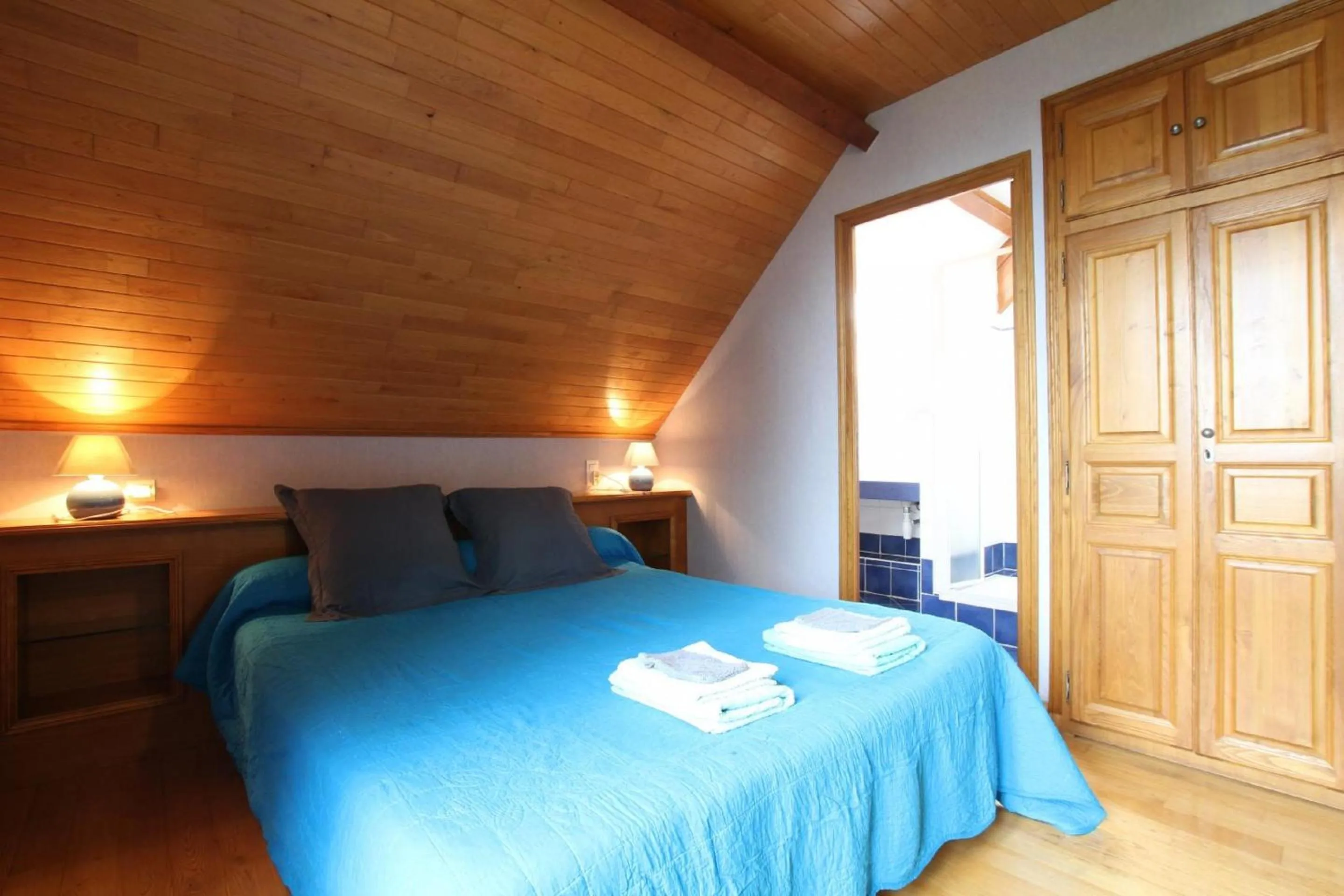 Bedroom, Bed in L'espiatet