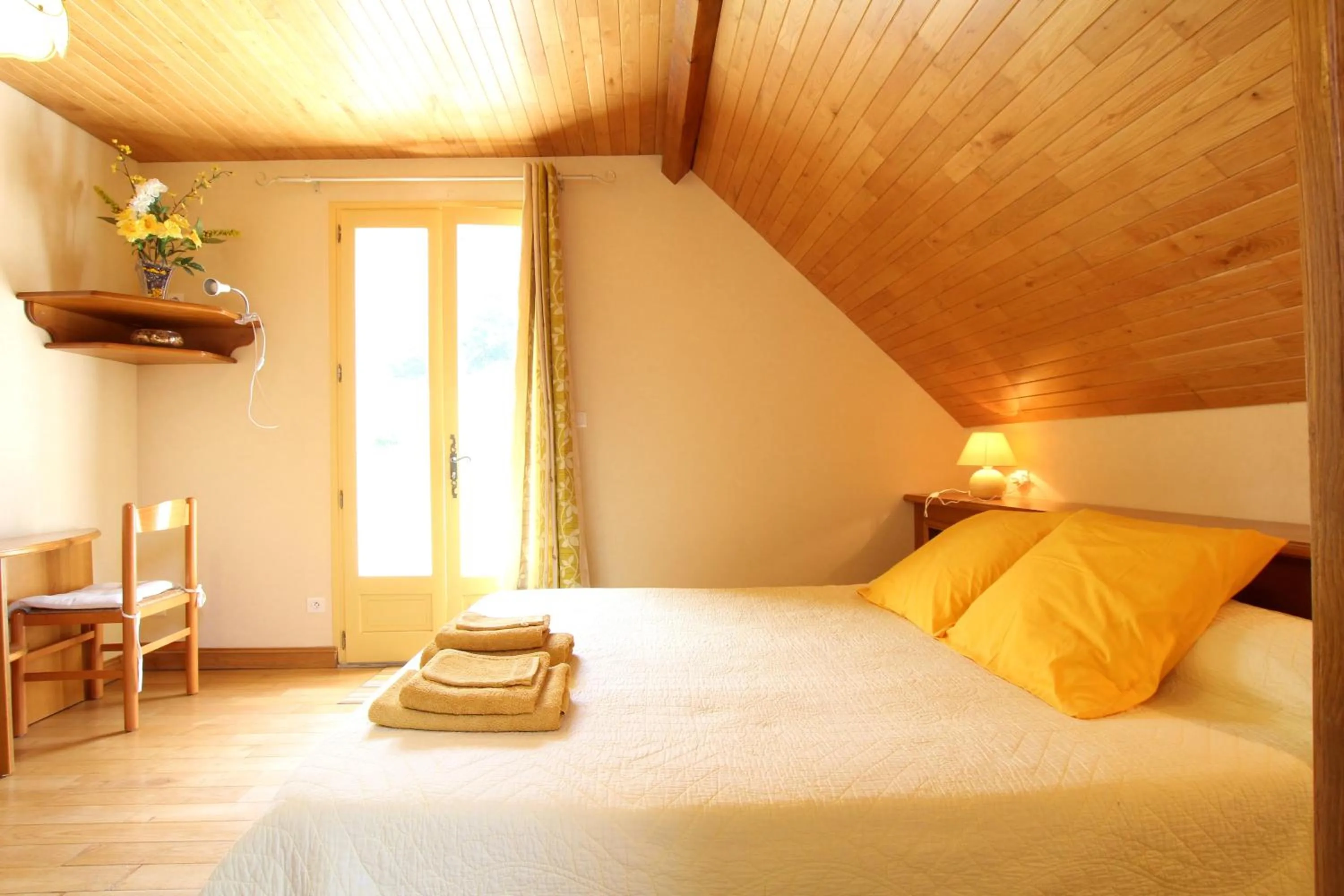 Bedroom, Bed in L'espiatet