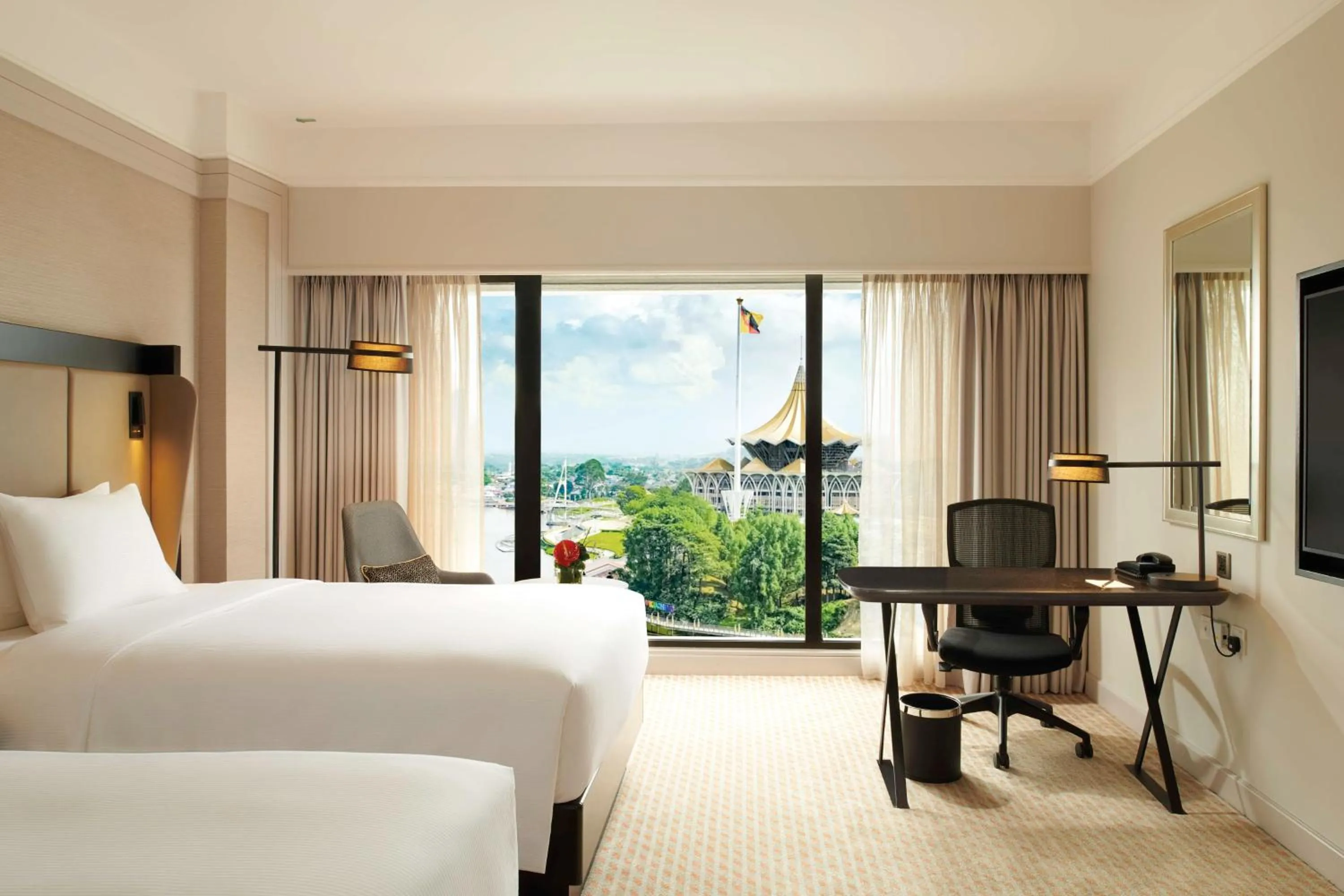 Bedroom, Bed in Hilton Kuching Hotel