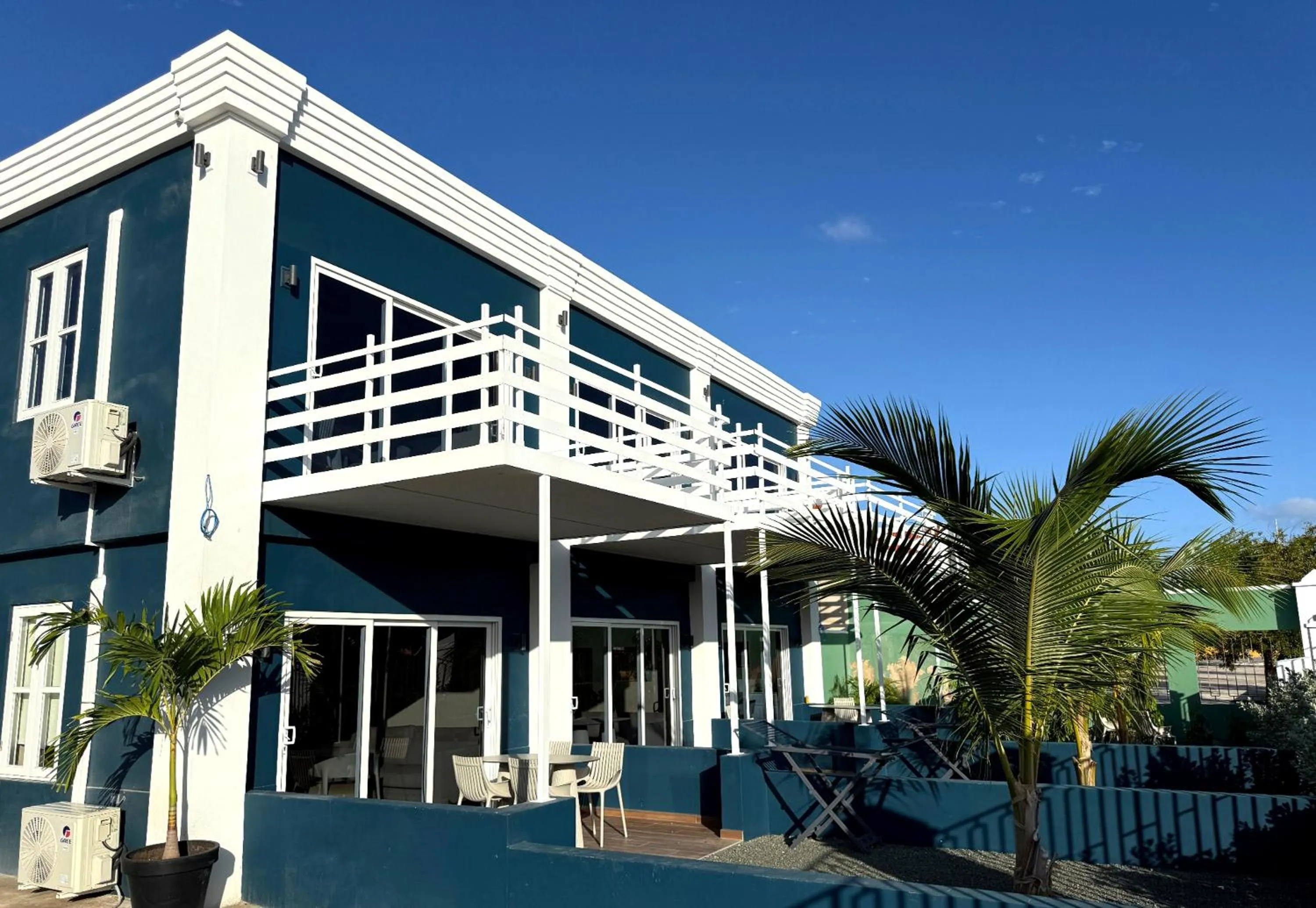 Property building in Villa Amalie & Villa Curiel