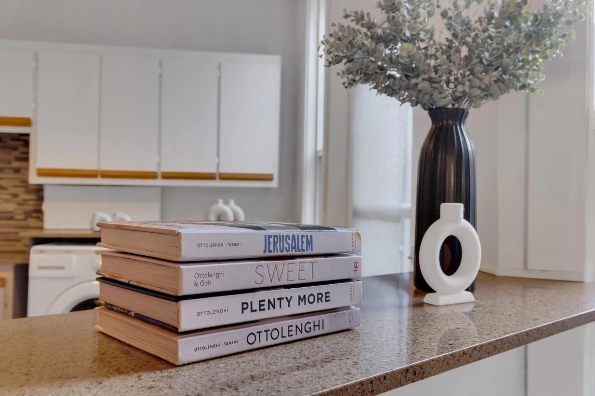 Library in LiV MTL Avenue