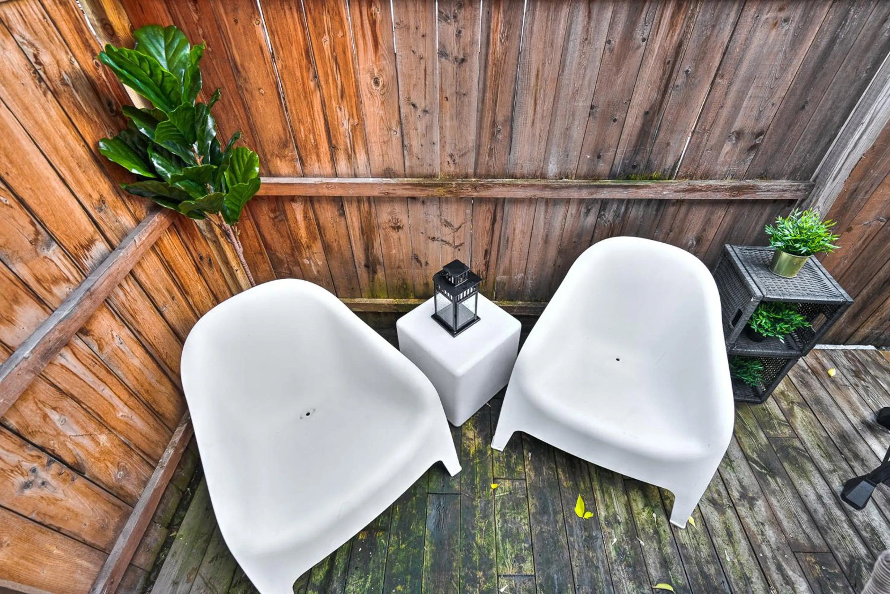 Patio in LiV MTL Avenue