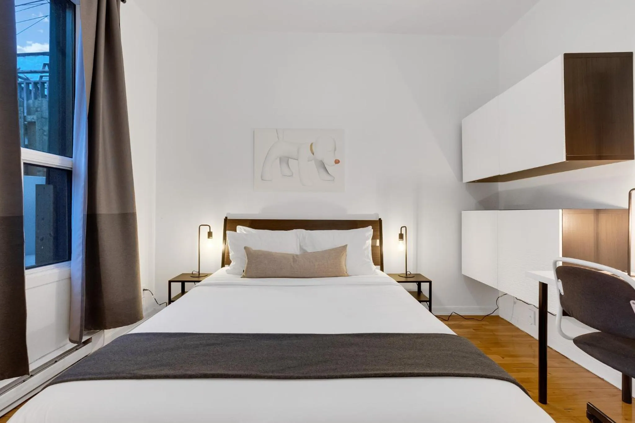 Bed in LiV MTL Avenue