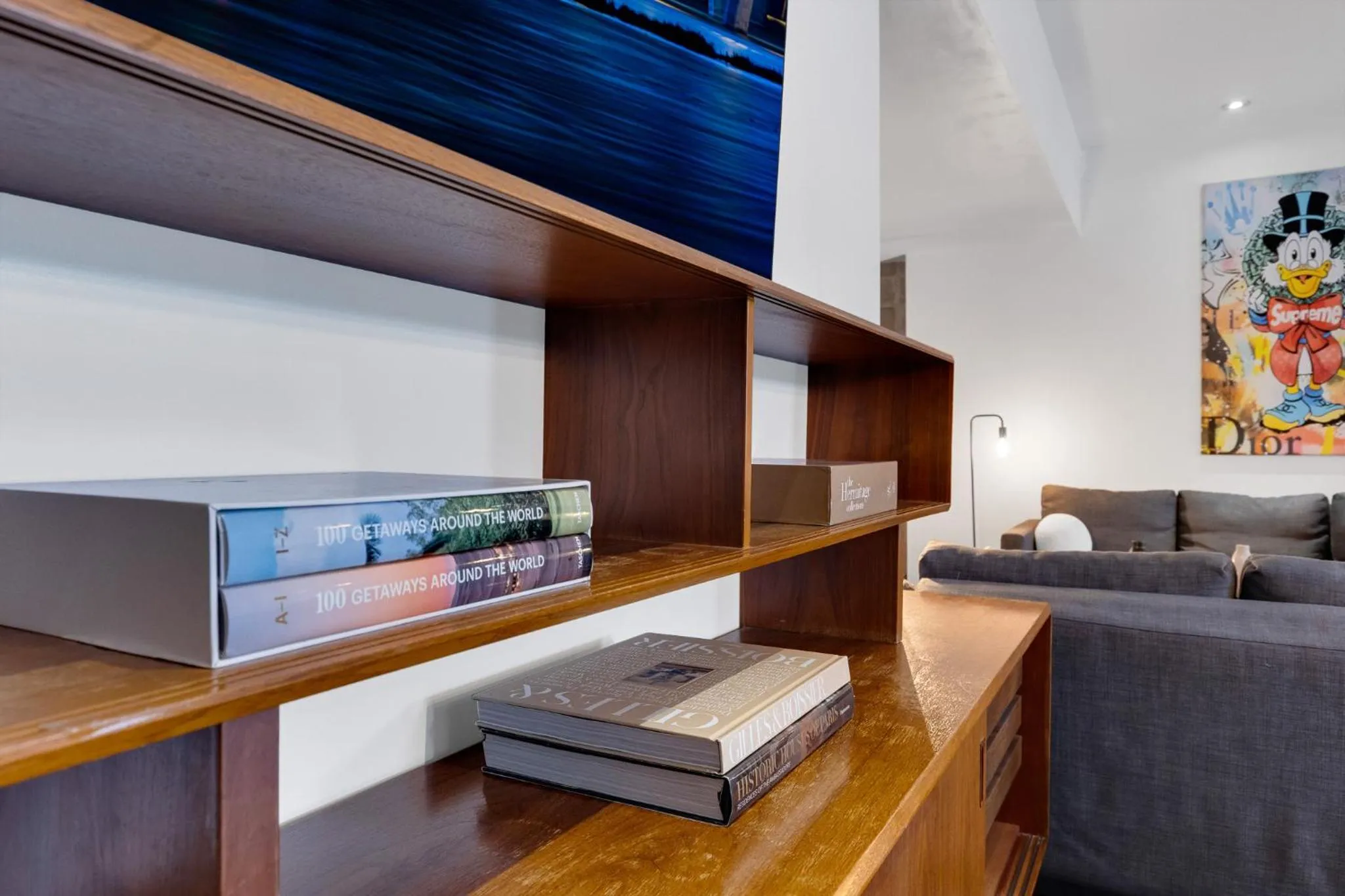 Communal lounge/ TV room in LiV MTL Plato