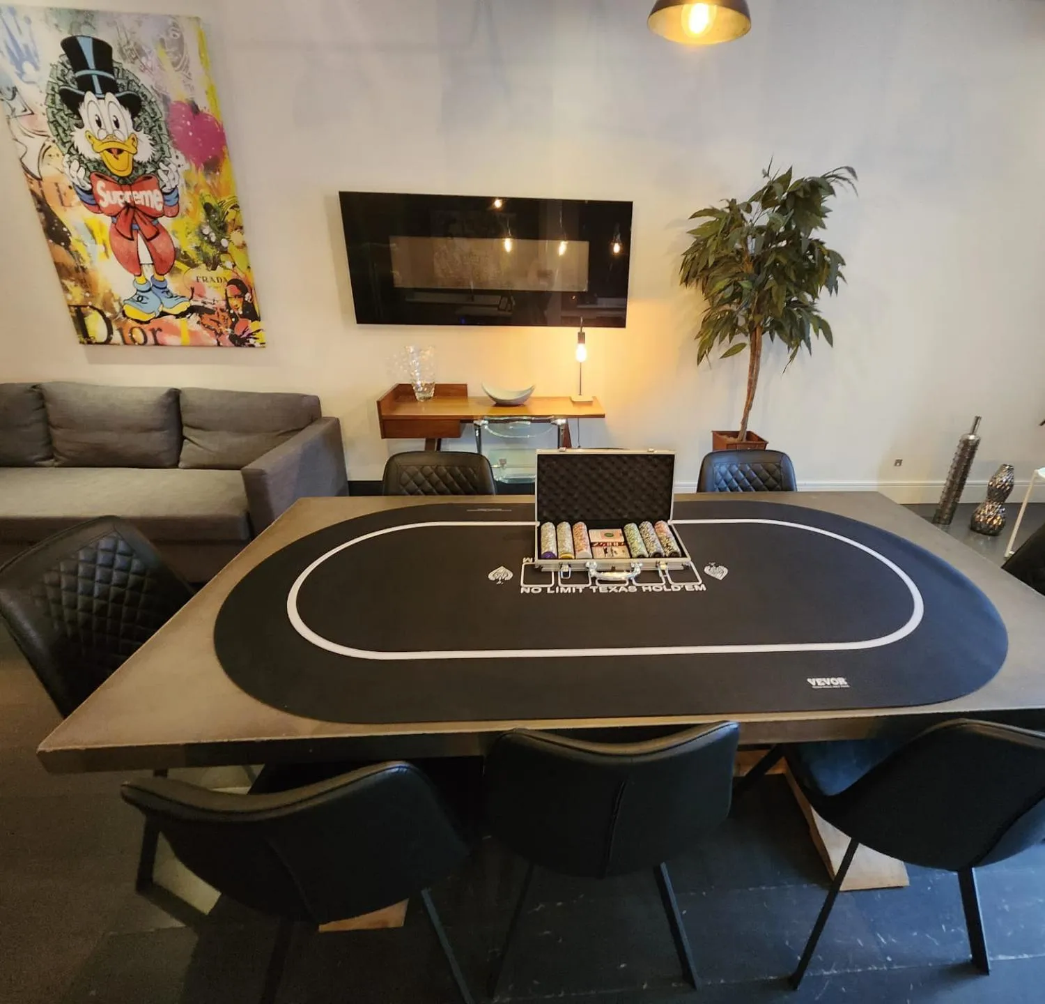 Game Room in LiV MTL Plato