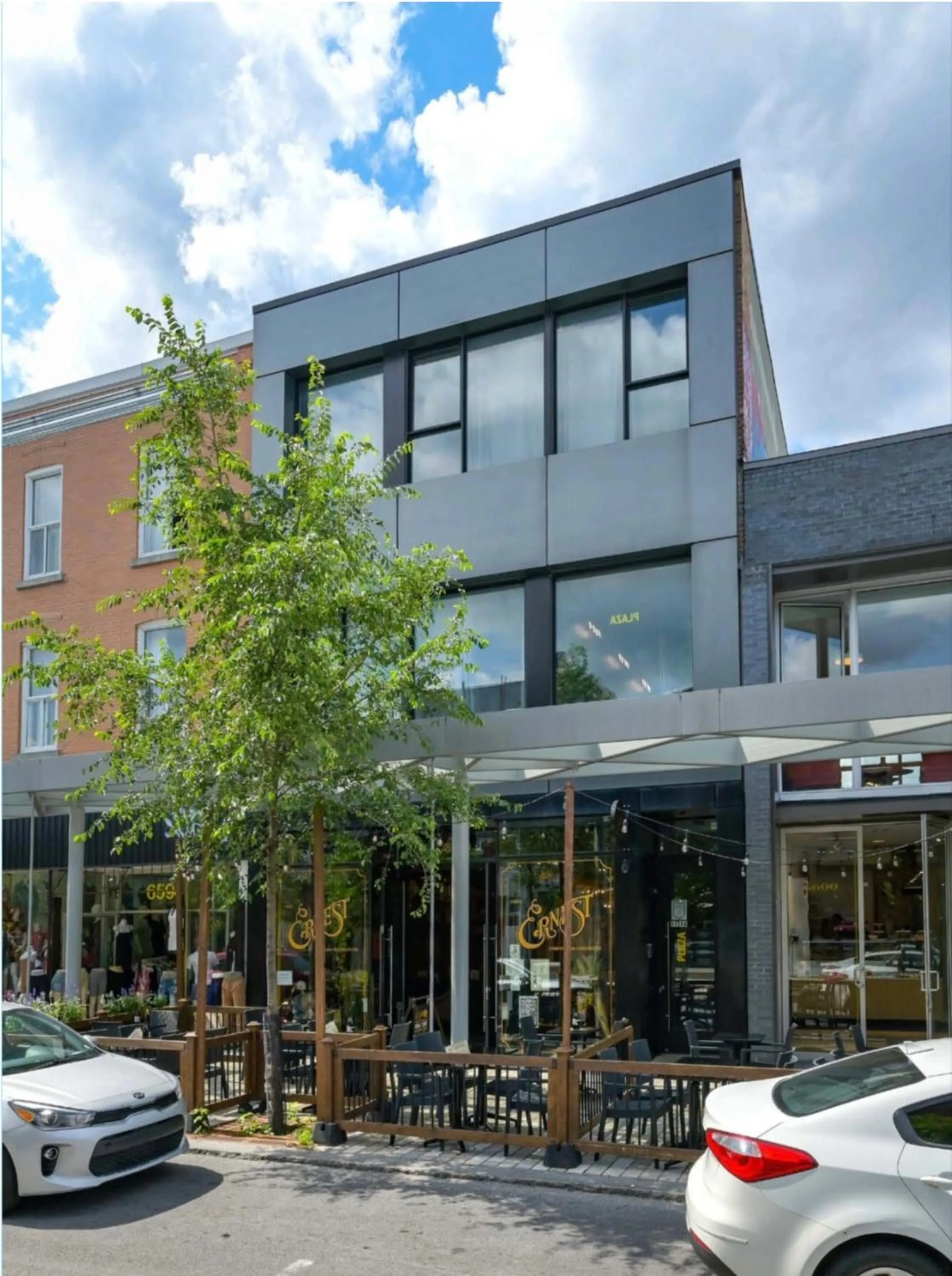 Property building in LiV MTL Plaza