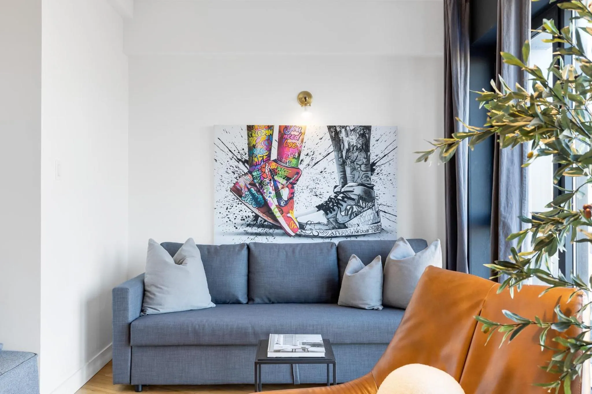 Living room in LiV MTL Plaza