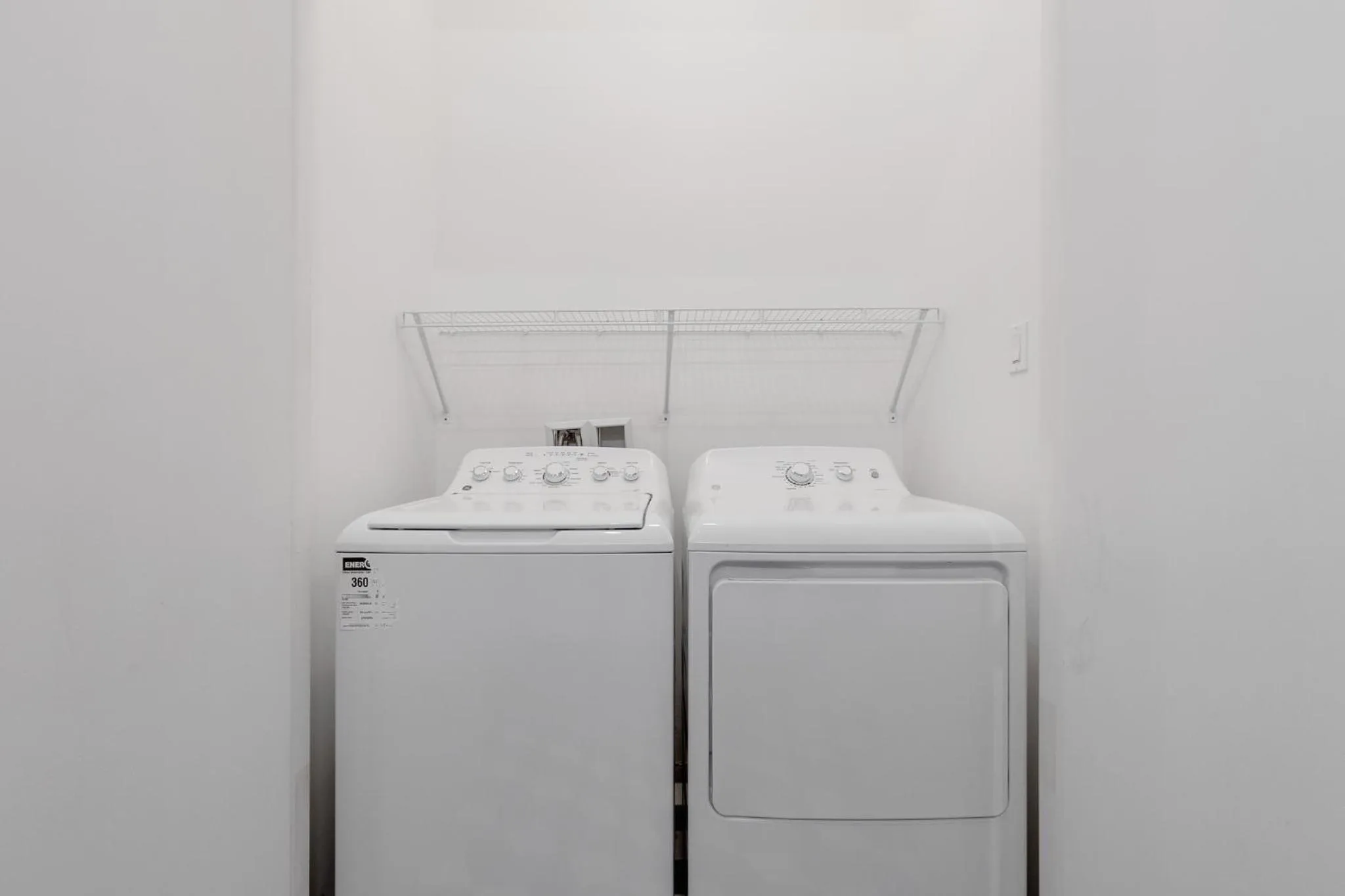 washing machine in LiV MTL Plaza