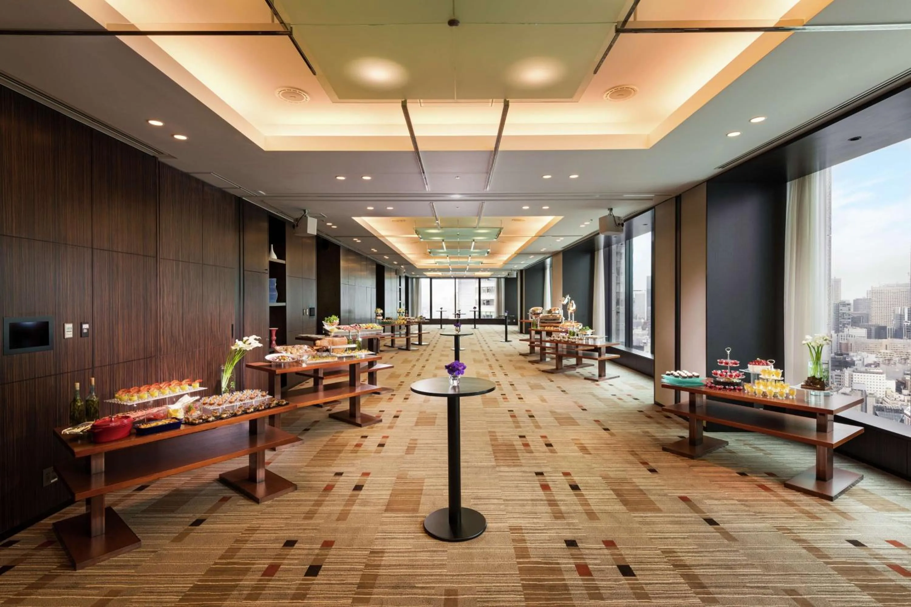 Meeting/conference room in Conrad Tokyo