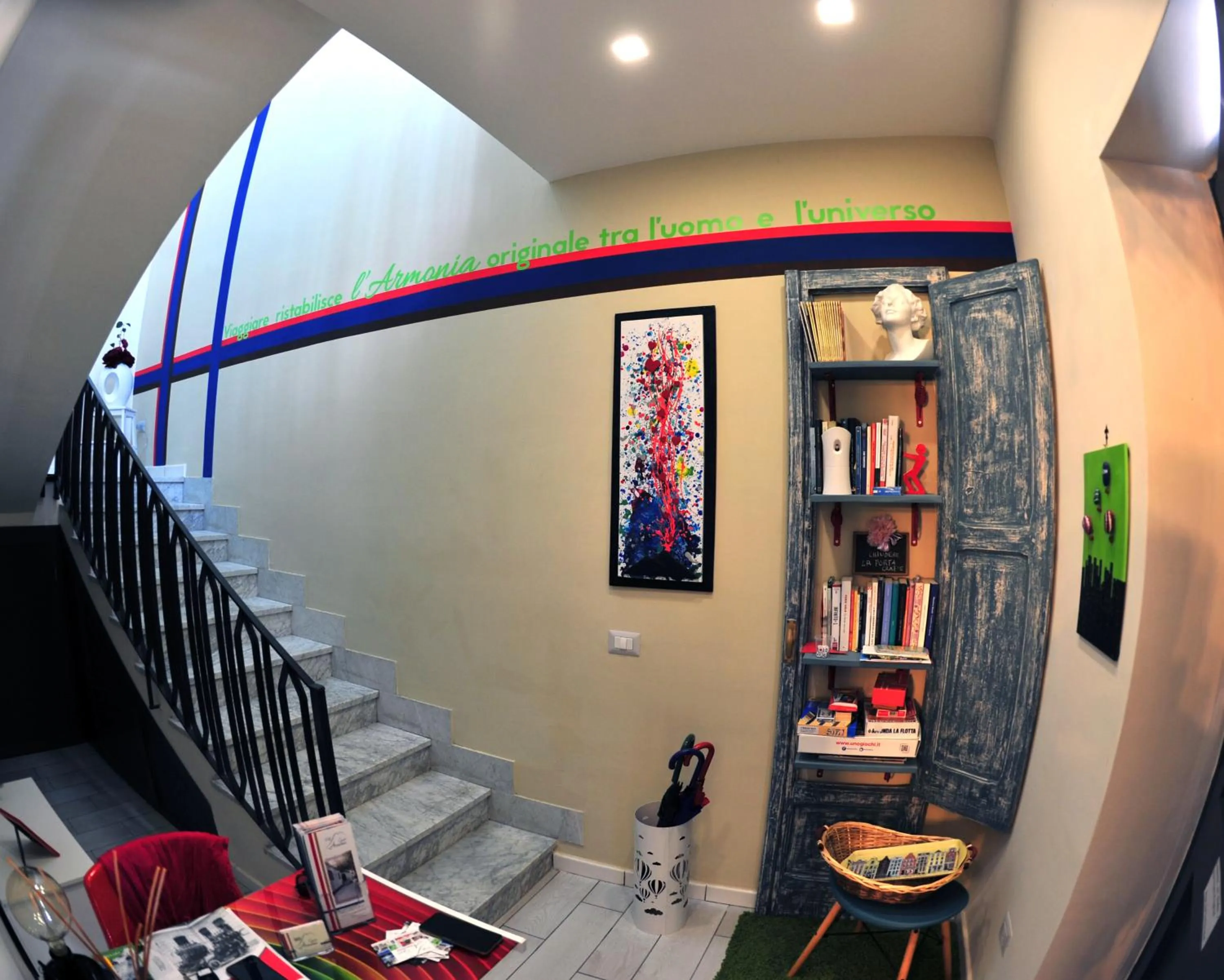 Library in B&B Guest Armonie