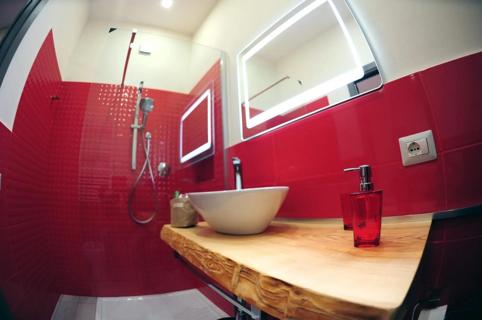 Shower in B&B Guest Armonie