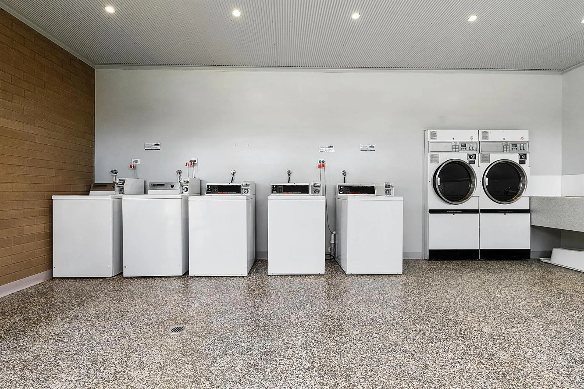 laundry in Discovery Parks - Moama Waters