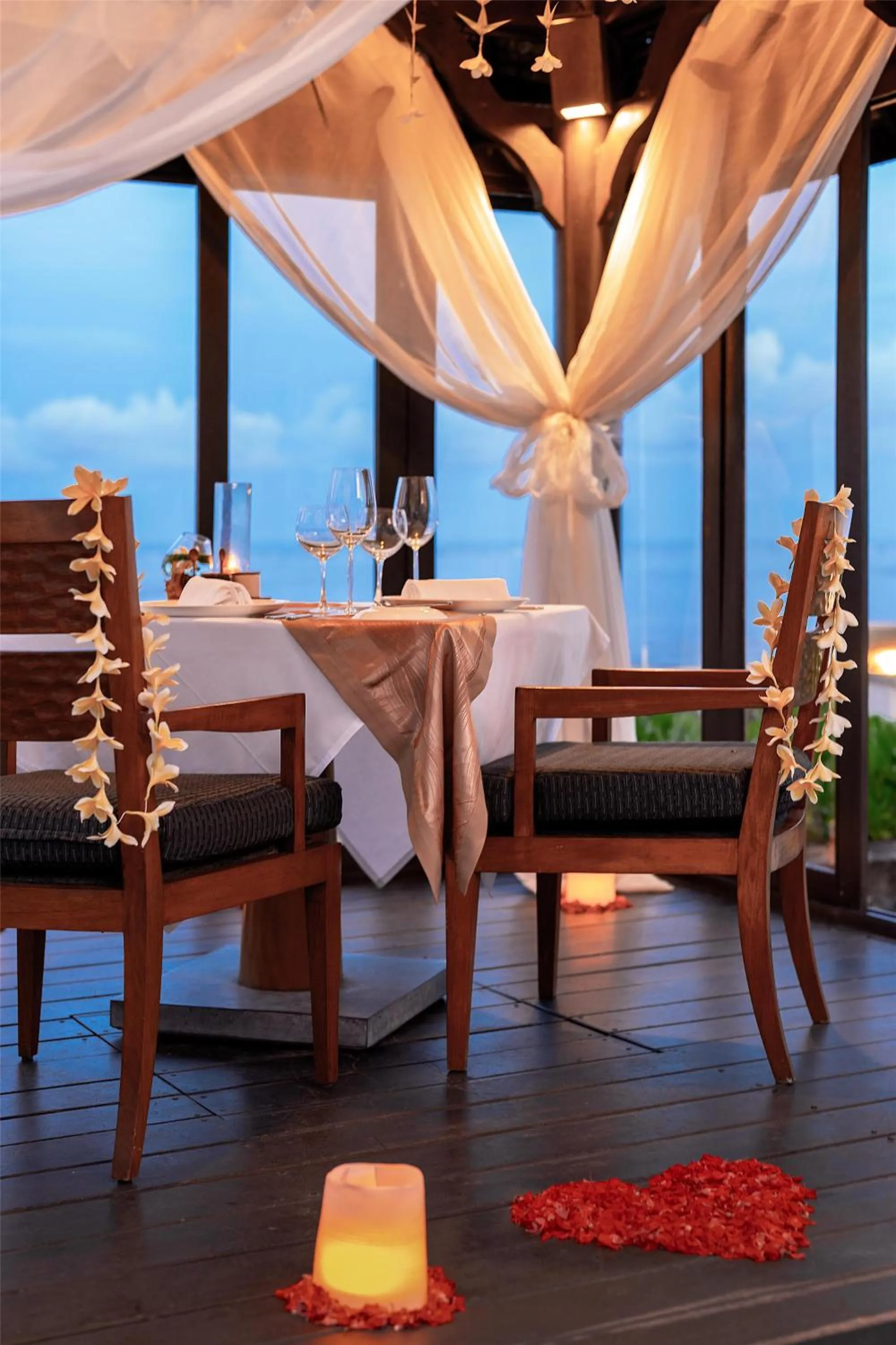 Restaurant/places to eat in Conrad Bali