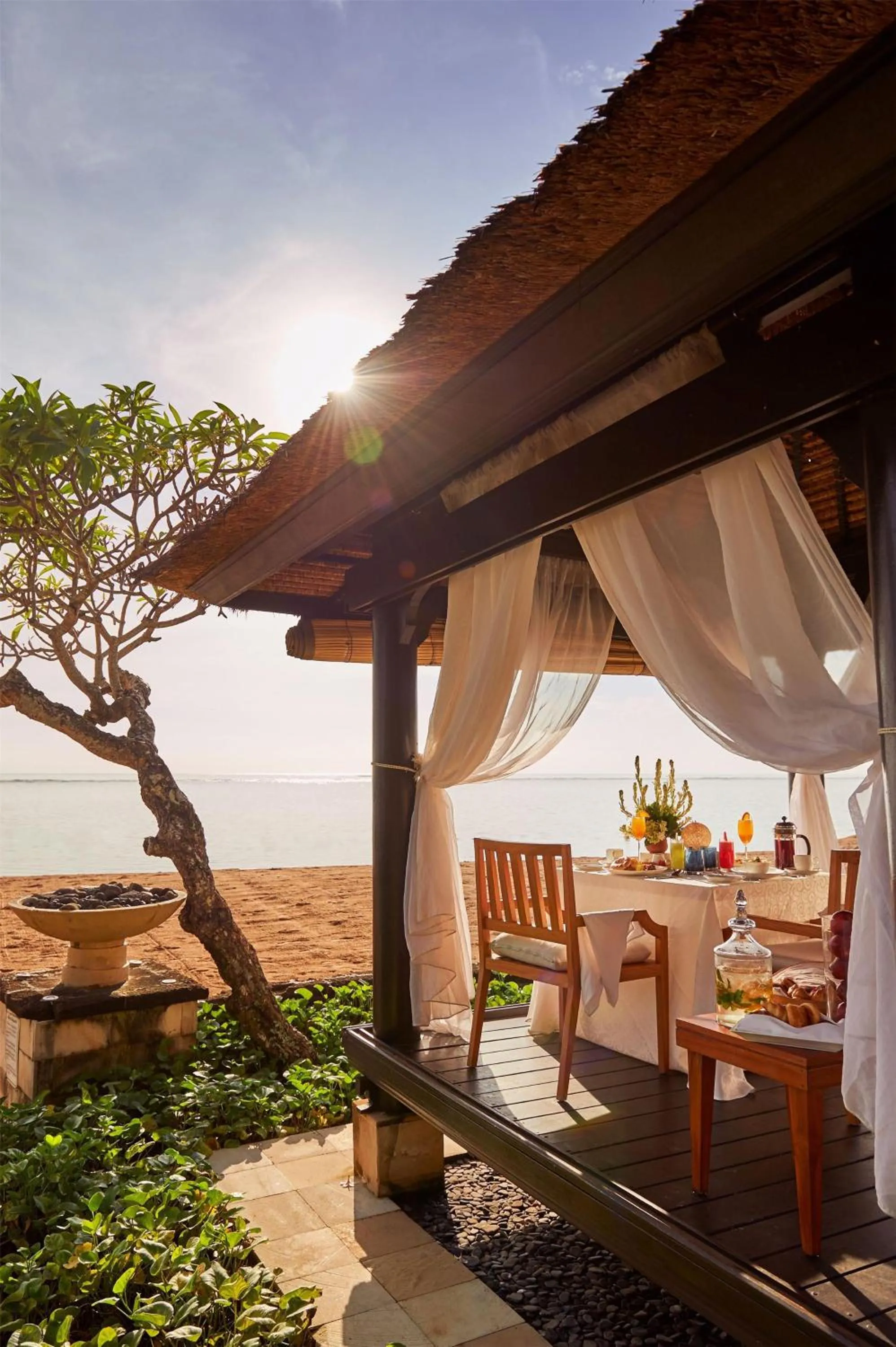 Restaurant/places to eat in Conrad Bali