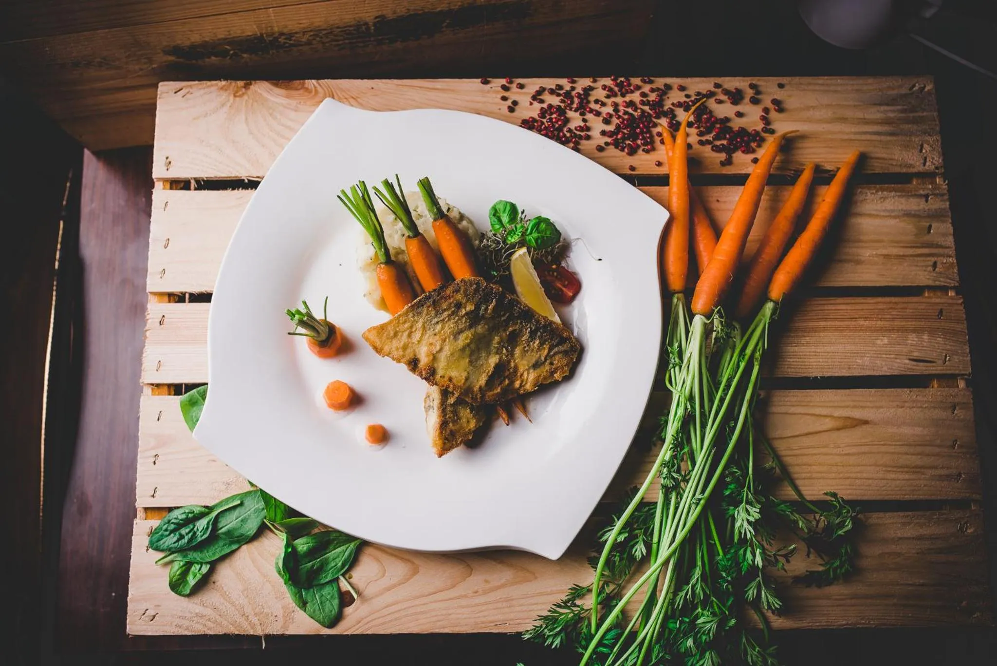 Restaurant/places to eat in Hotel Korel