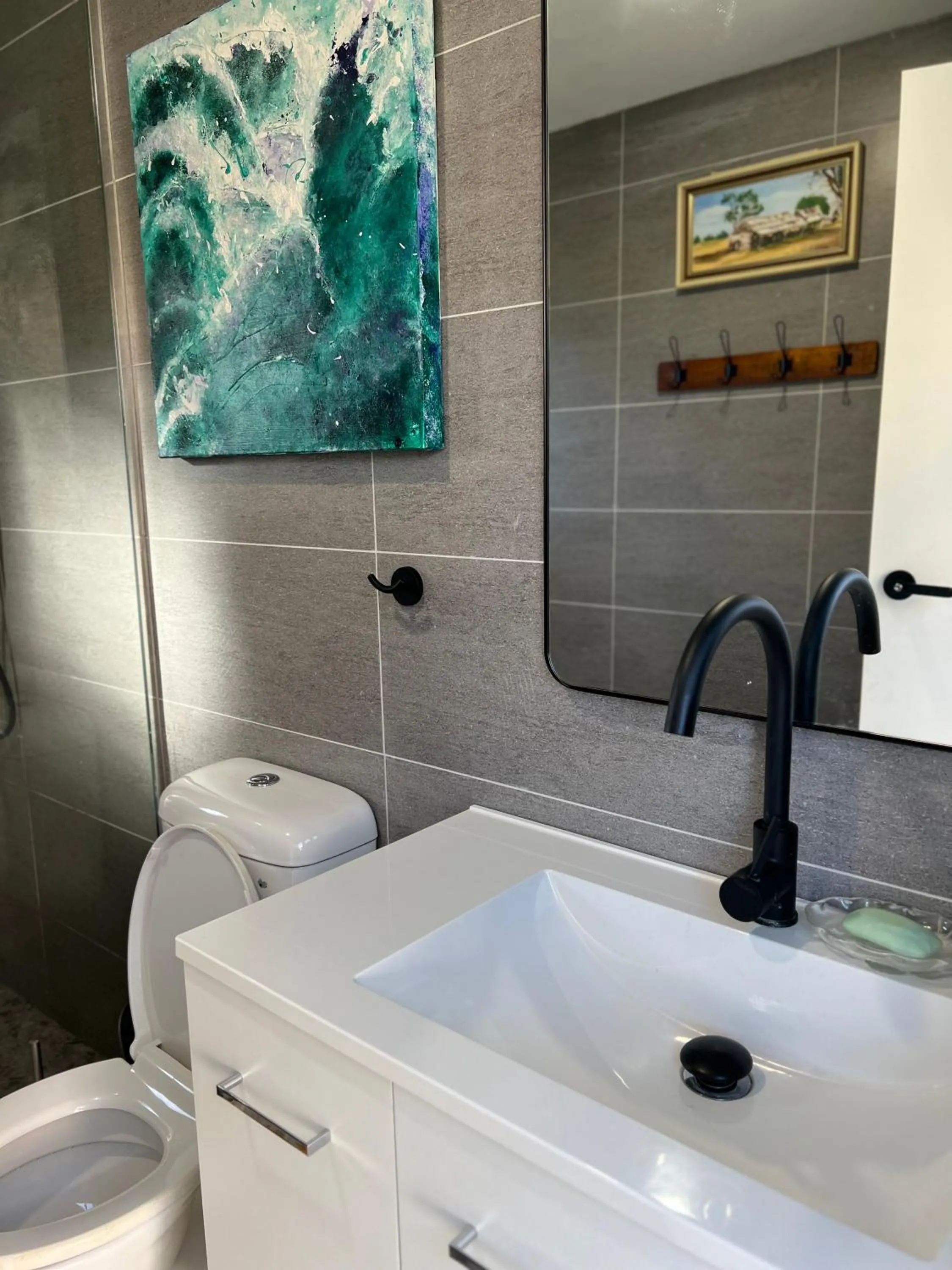 Bathroom in XYL Holiday Inn