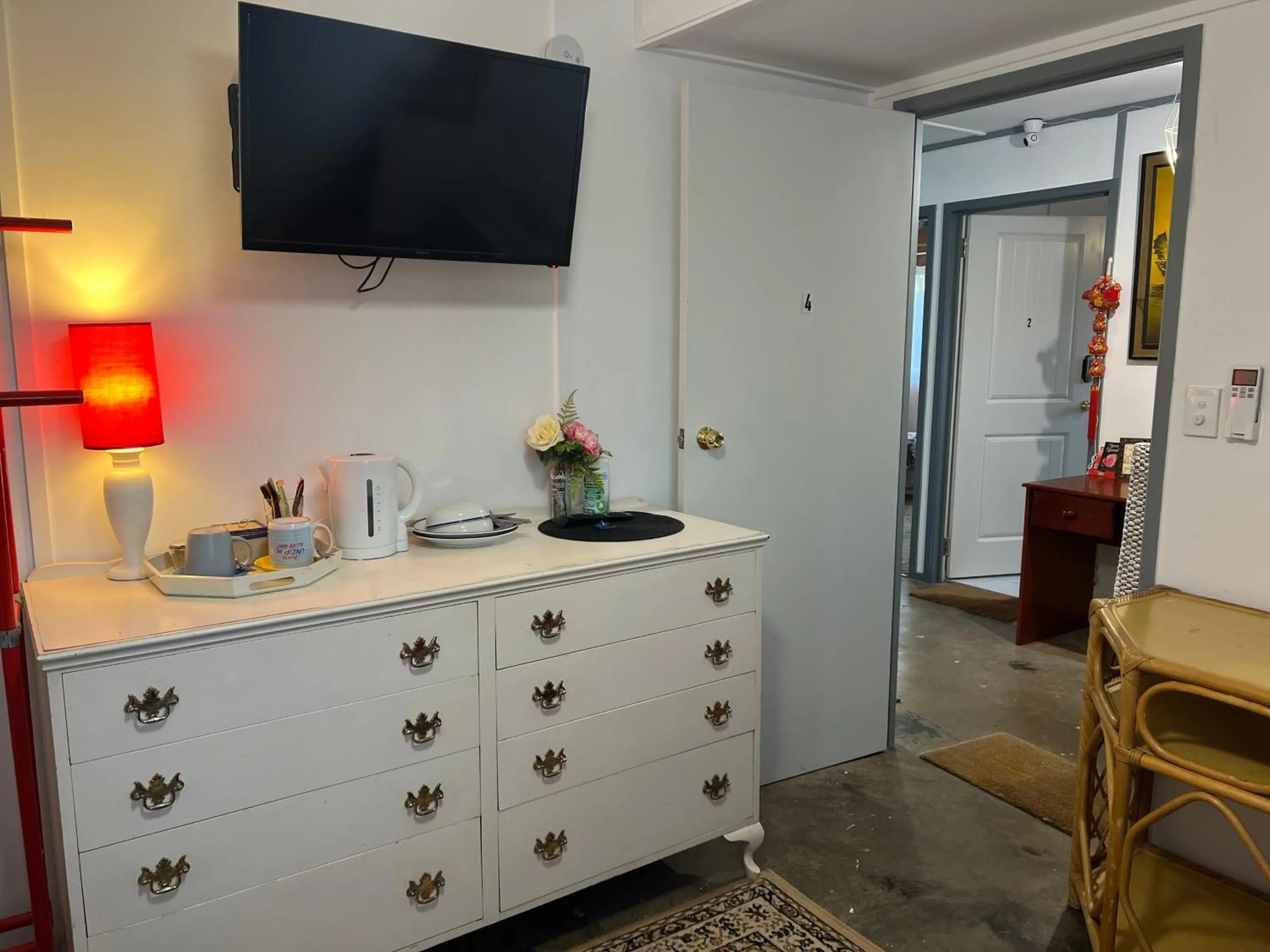 TV and multimedia in XYL Holiday Inn