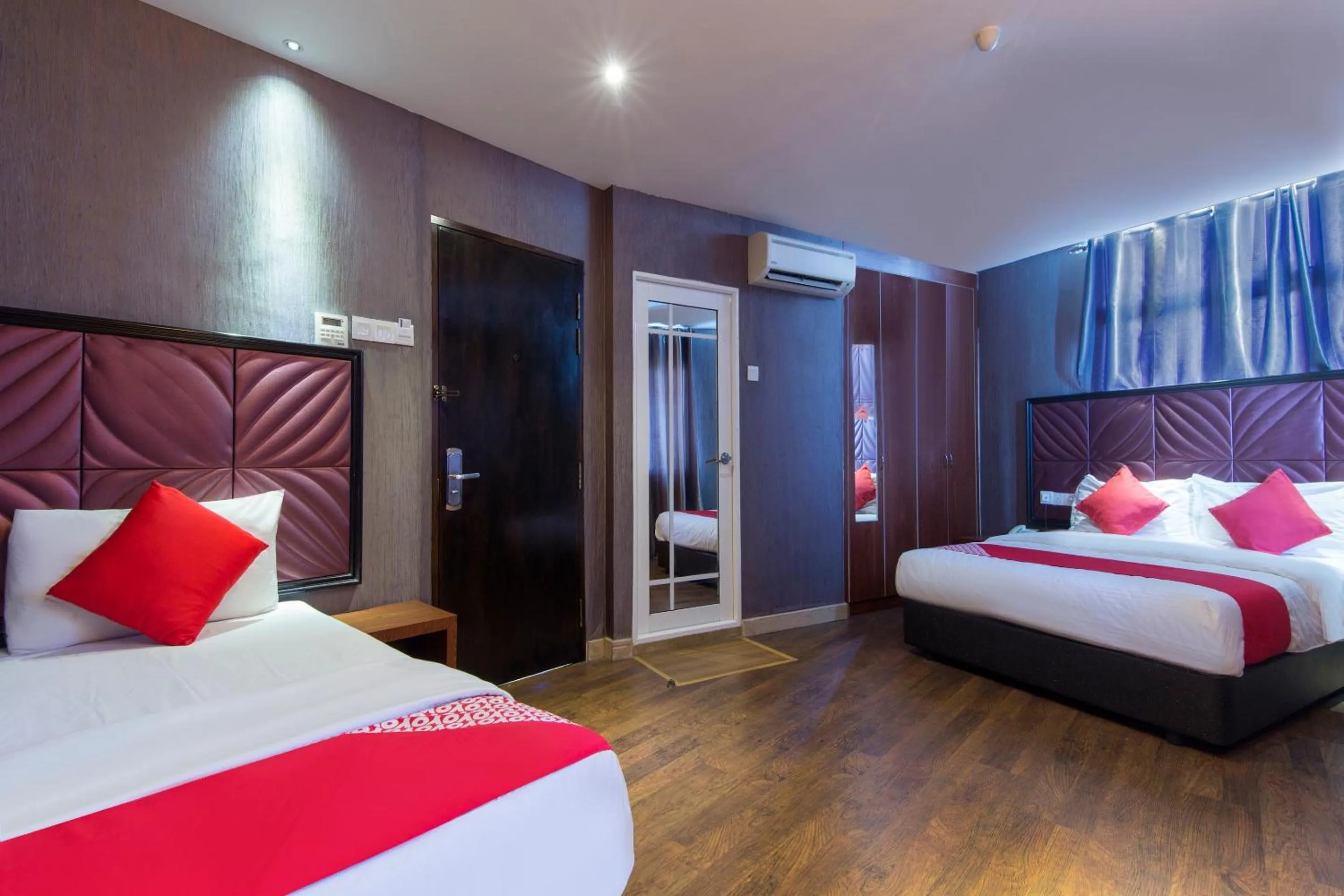 Bedroom, Bed in Hotel O Smc I-city