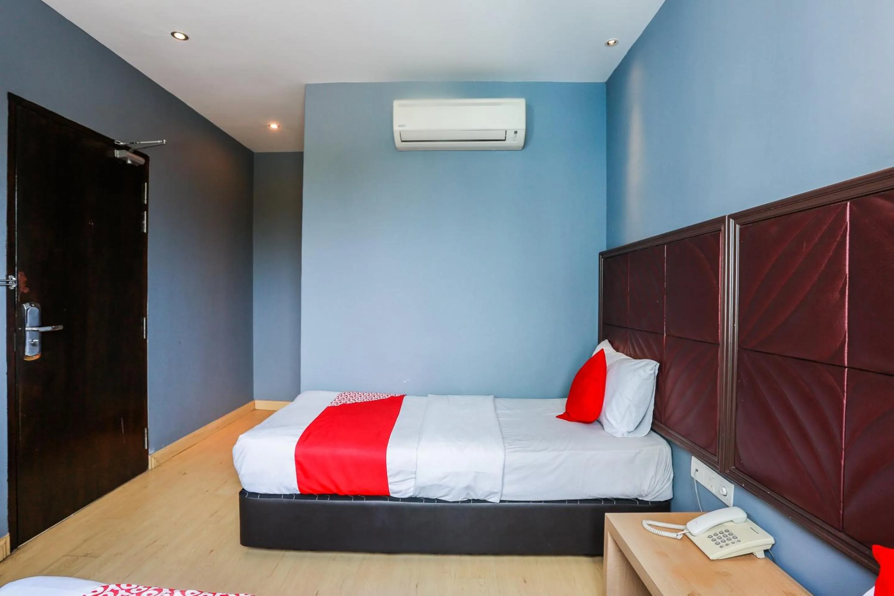 Bedroom, Bed in Hotel O Smc I-city