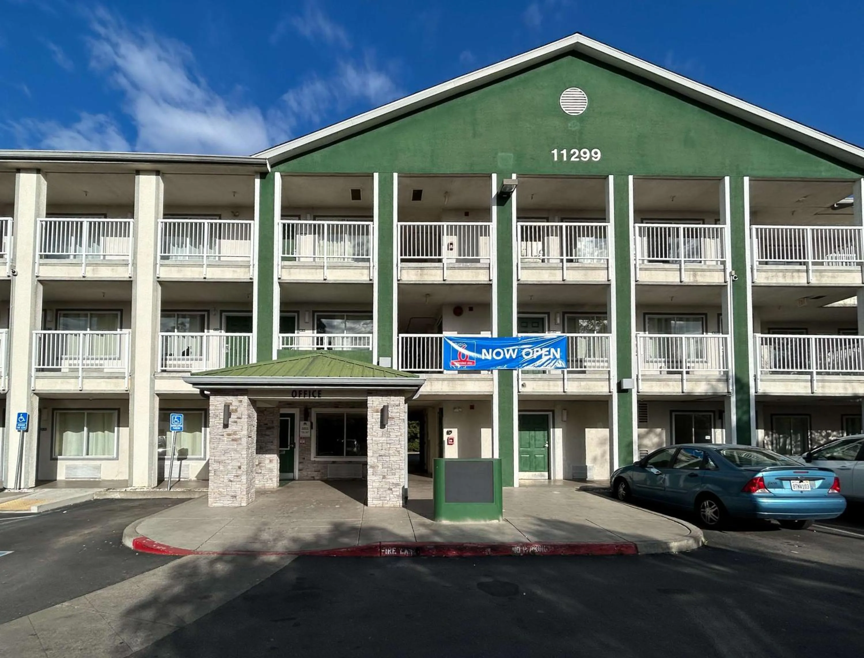 Property building in Studio 6 Rancho Cordova, CA